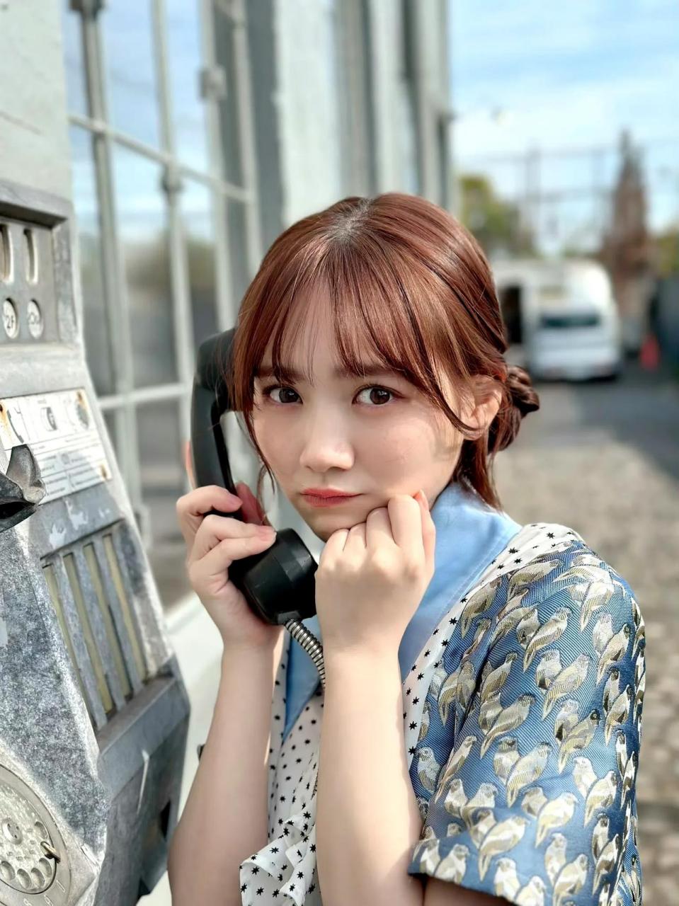 田村真佑的夏日穿搭,户外街拍真的小清新又可爱.