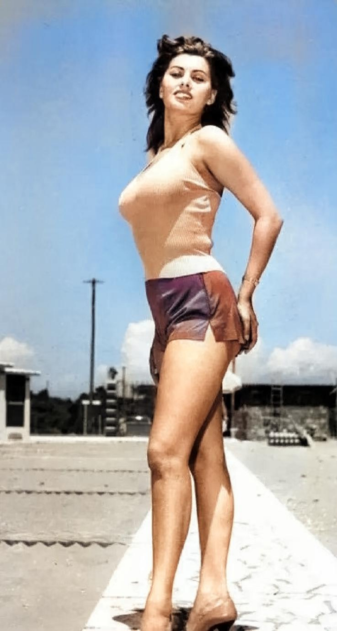 60年代,意大利国宝级女星索菲亚.