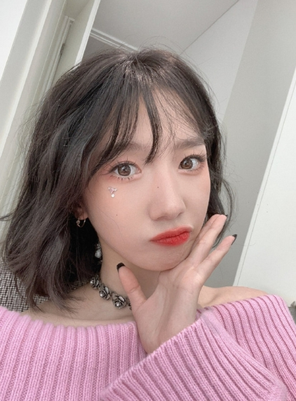 孟美岐自出道以来便凭借出色的音乐才华和独特的风格赢得了众多粉丝的