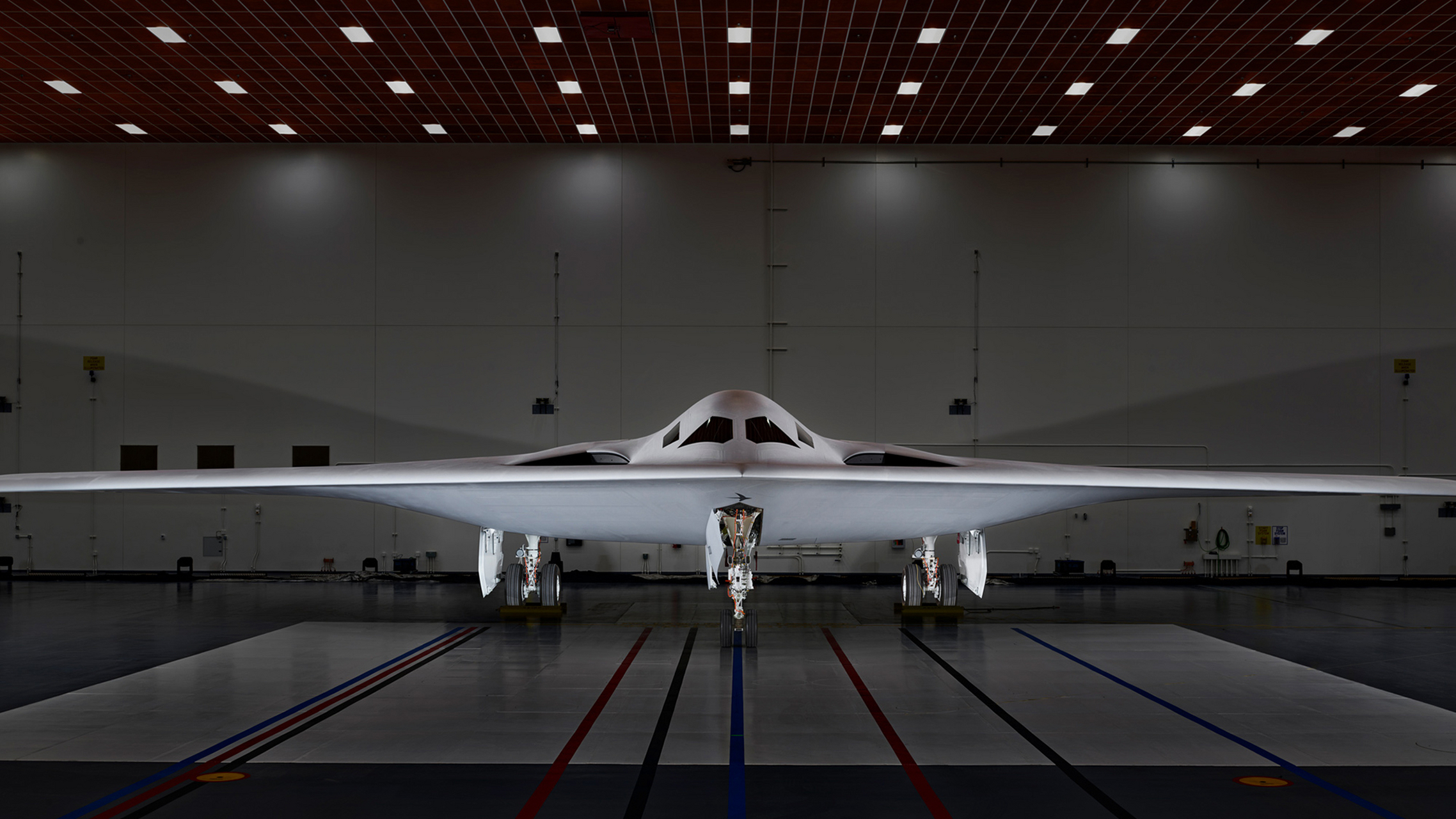 自18年央视曝光了轰-20轰炸机的彩蛋视频以来,无数军迷翘首期盼,一直