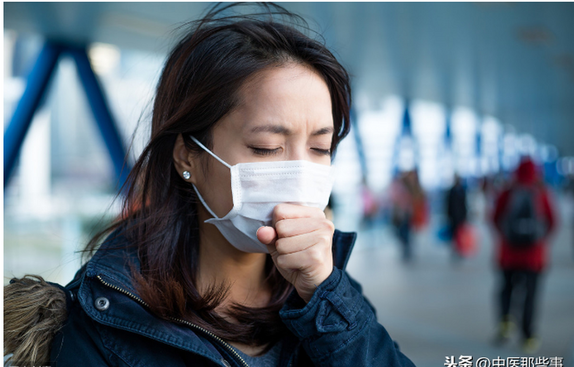 "医生,我以前没有觉得自己有口臭,但最近戴口罩后感觉口臭很严重照 