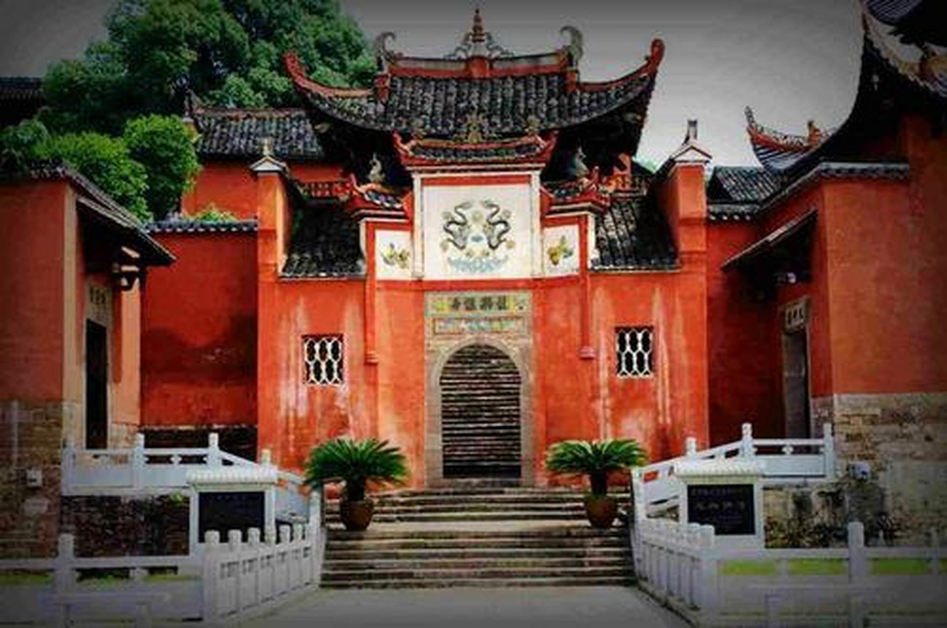 很多人不知道,怀化的沅陵的龙兴讲寺,为唐太宗李世民下旨修建,是现存