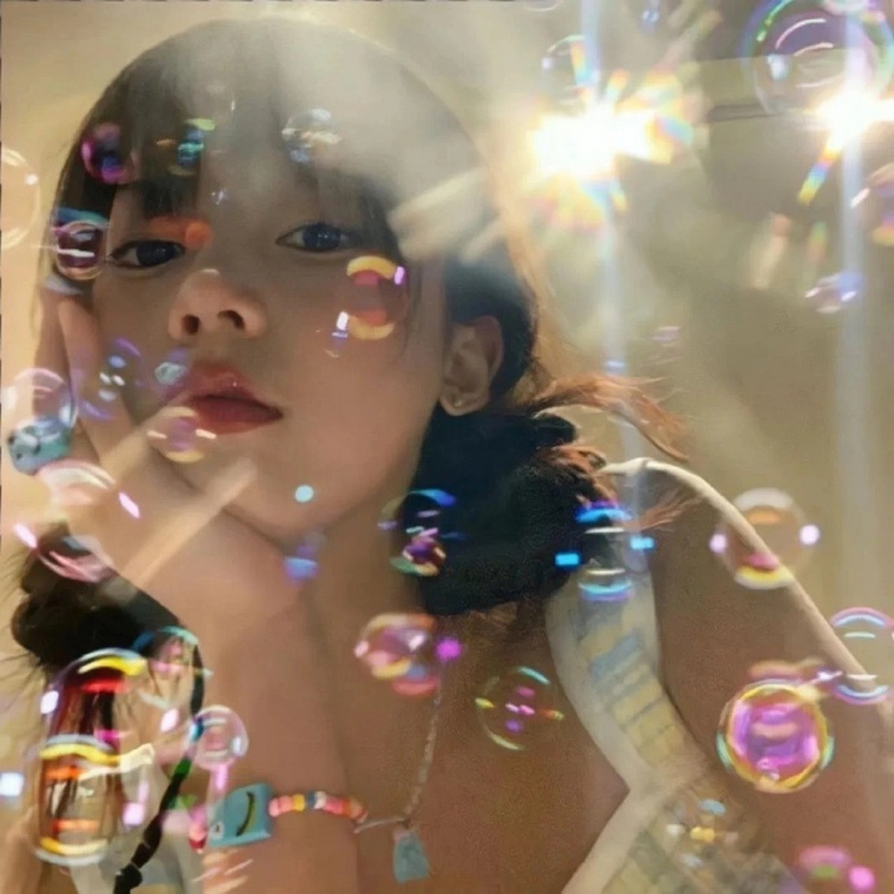 清新感多巴胺女生头像