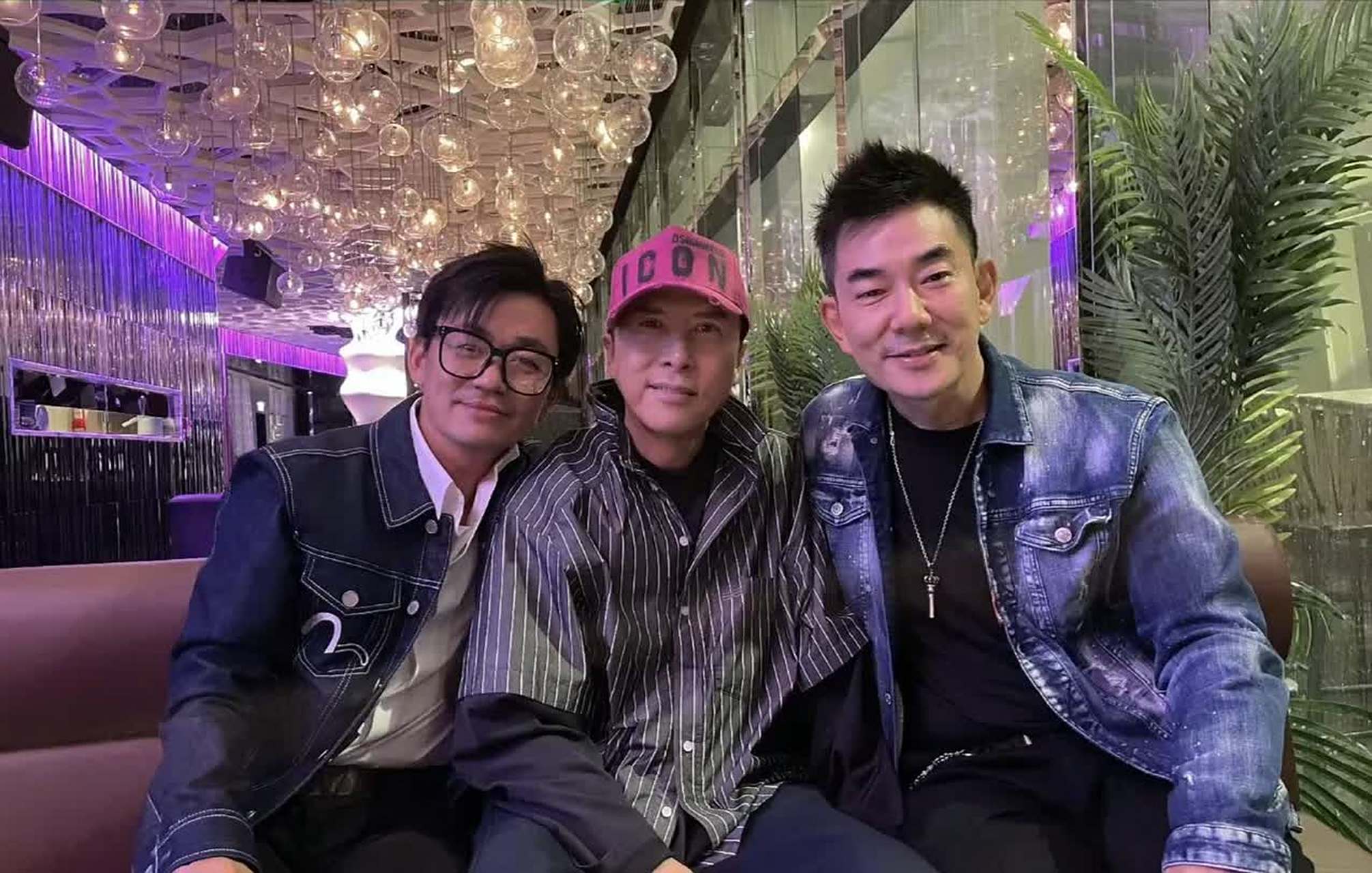 王宝强和甄子丹年龄相差19岁,和任贤齐年龄相差16岁.