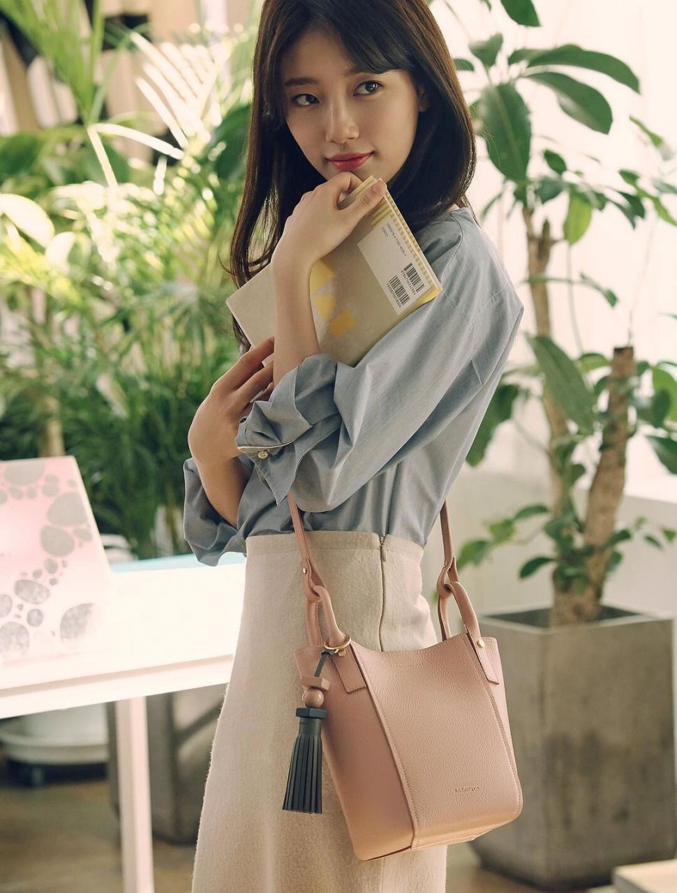 裴秀智日常穿搭  今日学穿搭 韩国时尚:如何穿出韩系风格?