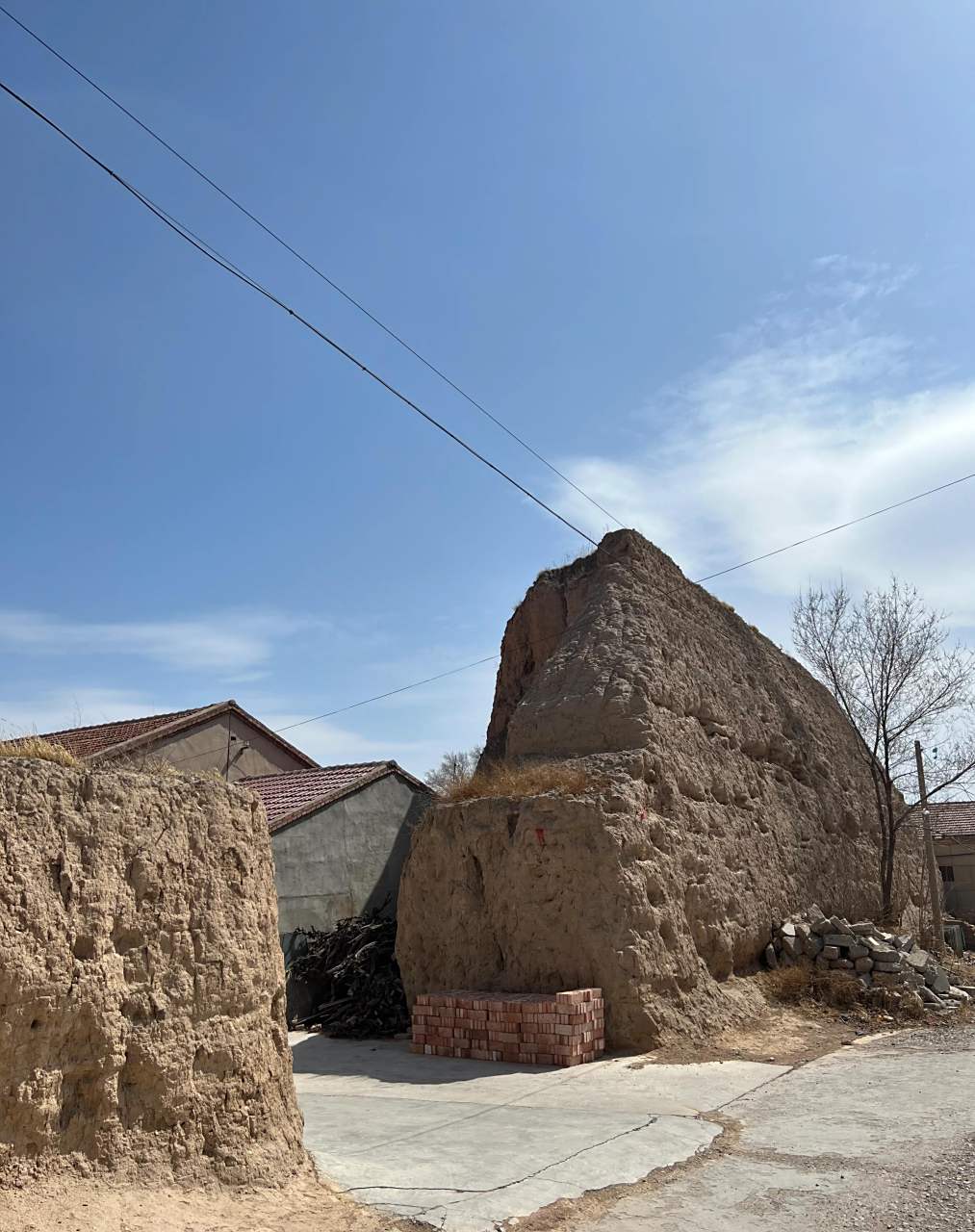 今天来到了传说中的土木堡遗址.