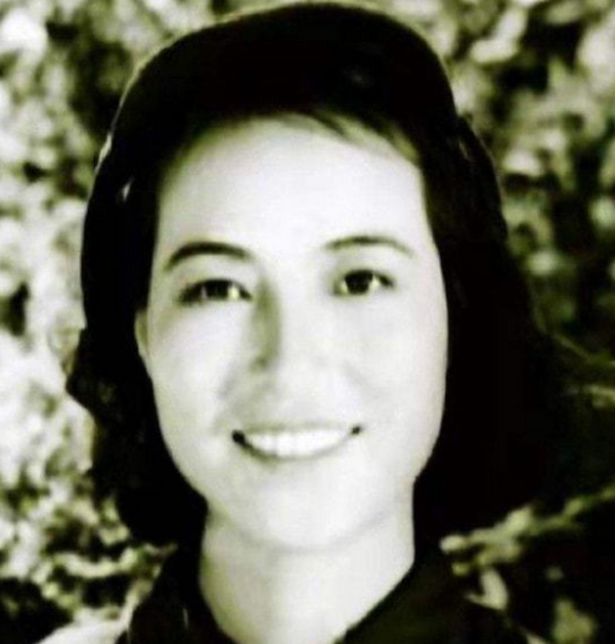 周素珍是延安十朵金花之一  美国丈夫为了留在中国而留下,现年102岁.