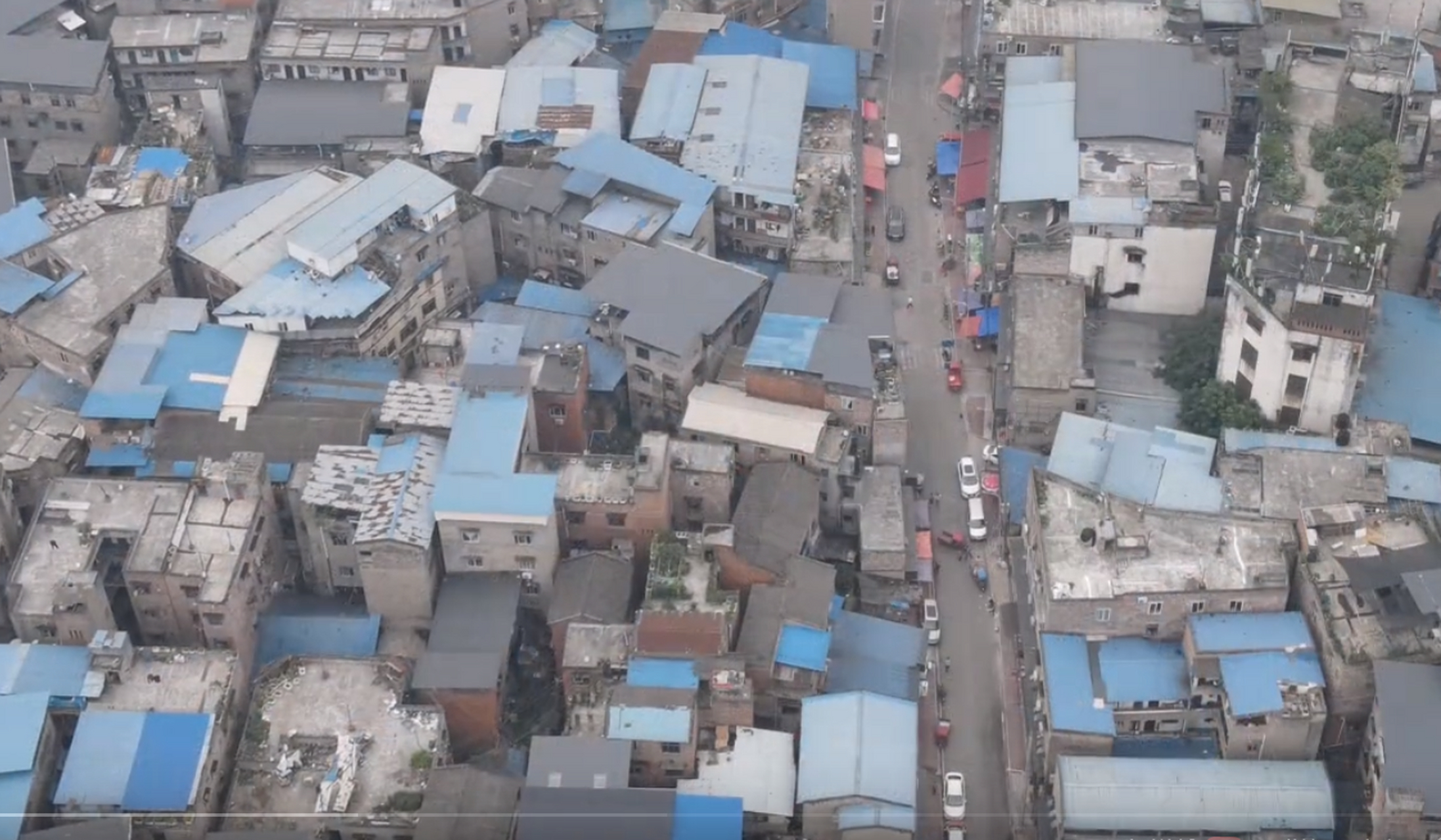 九龙坡区中梁山街道,从双山变电站后街过去,有一个叫康苑社区华岩二社