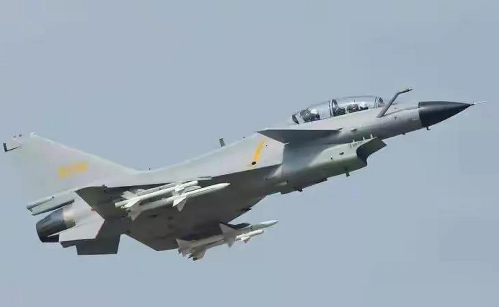 据说,朝鲜批准向中国进口40架歼10a战斗机.