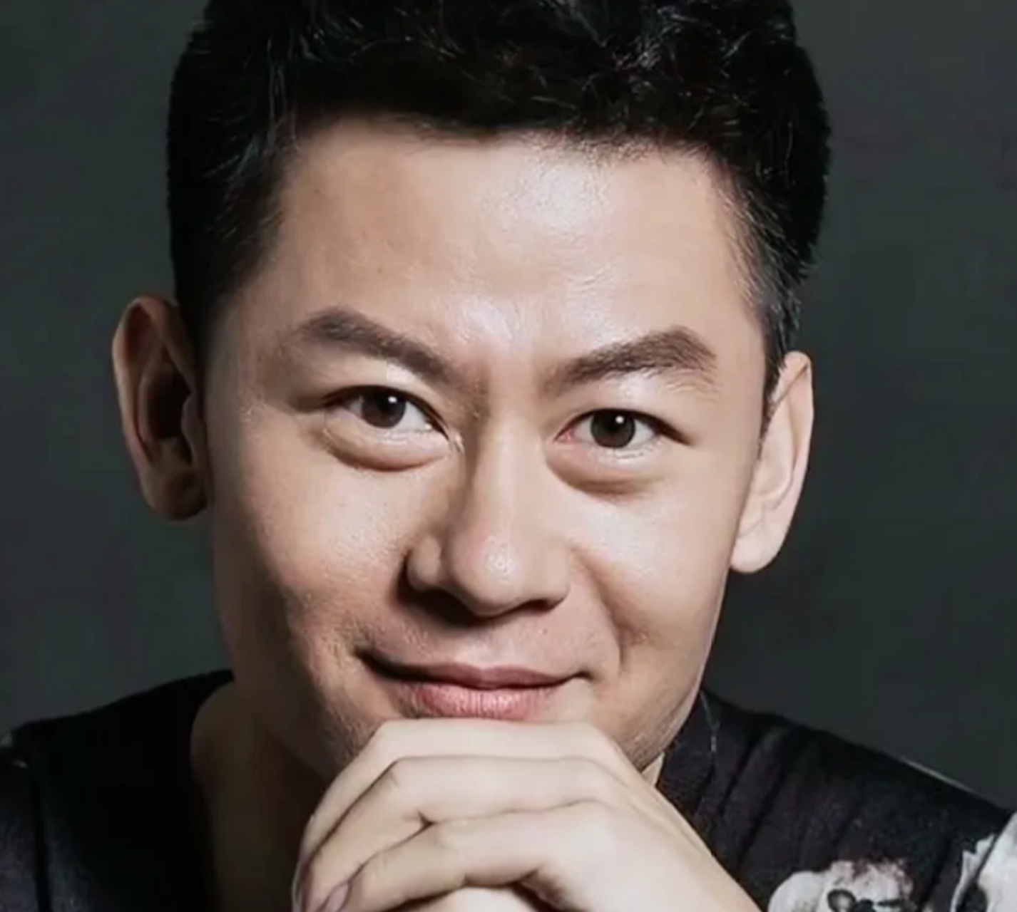 李健,一个电视剧狂飙中的扮演者,其实是一个非常低调的演员.