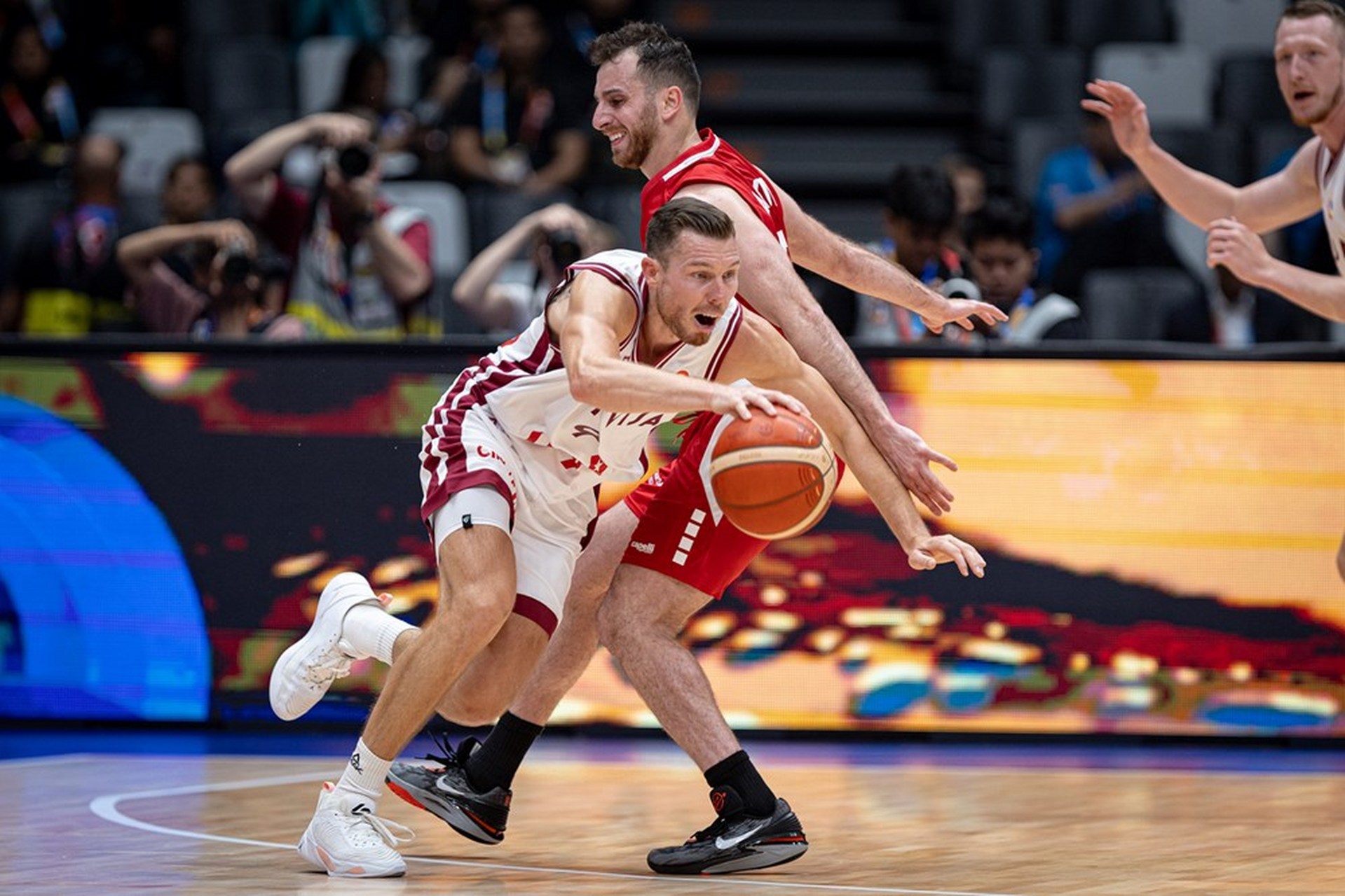 篮联篮球世界杯今天展开角逐,小组赛h组:拉脱维亚男篮vs黎巴嫩男篮