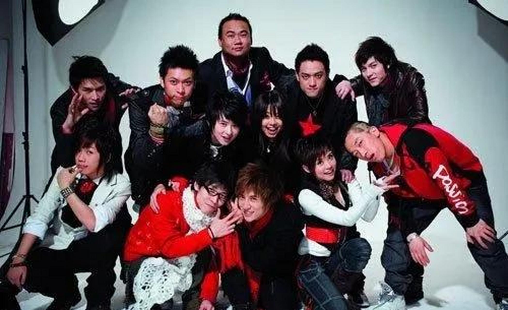 最近,当年《我型我秀》的选手轮番成为热点,好点的有贾青参加了《乘风