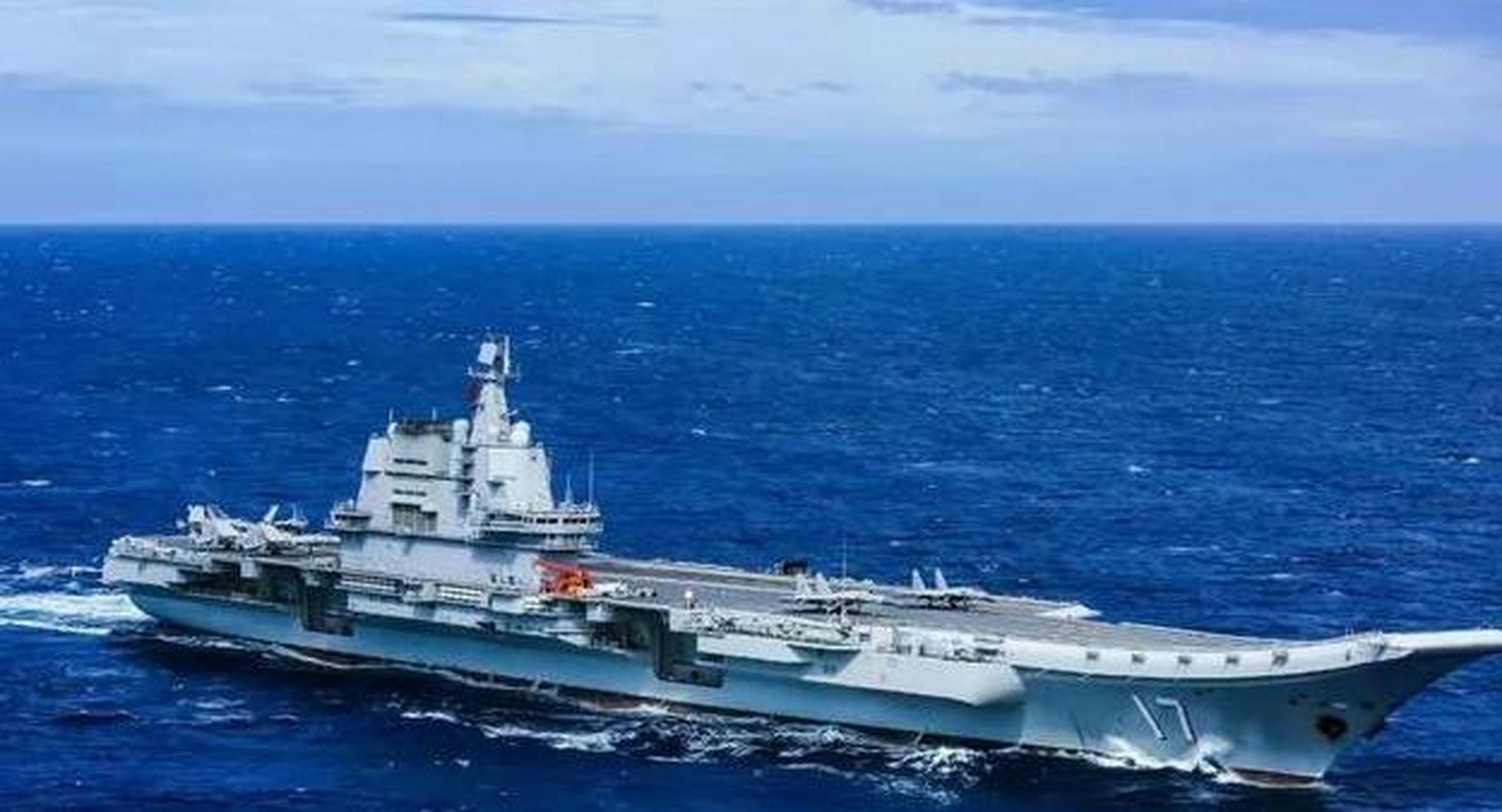 近期,日本防卫省报道称,中国的山东号航母战斗群在环