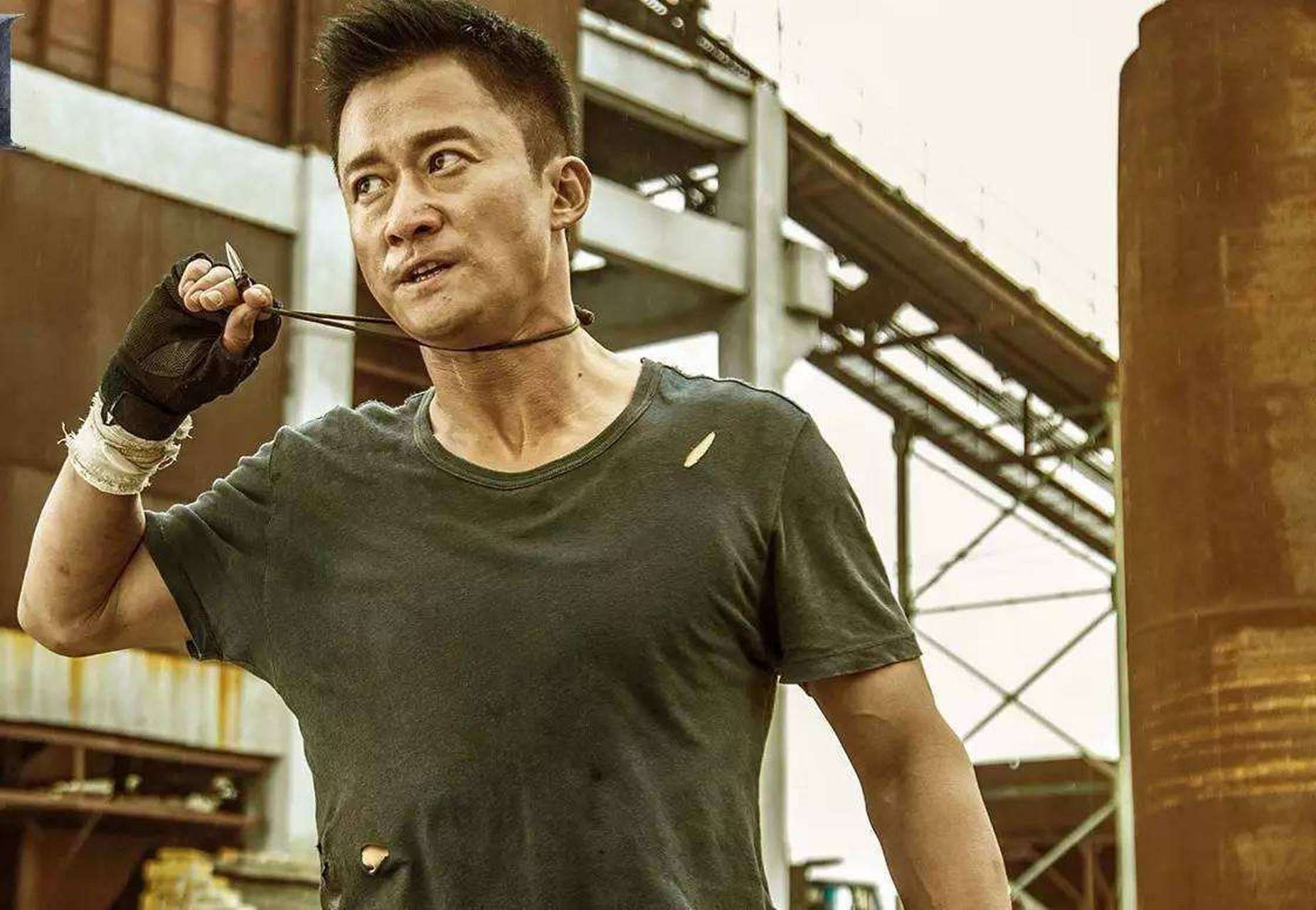 让我们一起来探讨! 吴京凭借《战狼