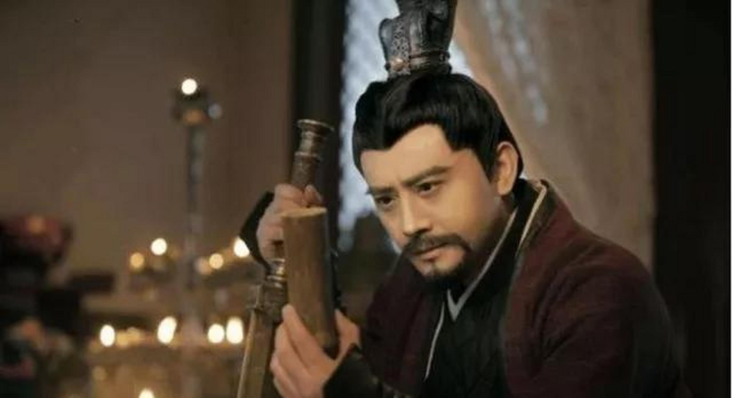 霍光和霍去病是同父异母的兄弟,霍去病是哥哥,霍光是弟弟,他们的父亲