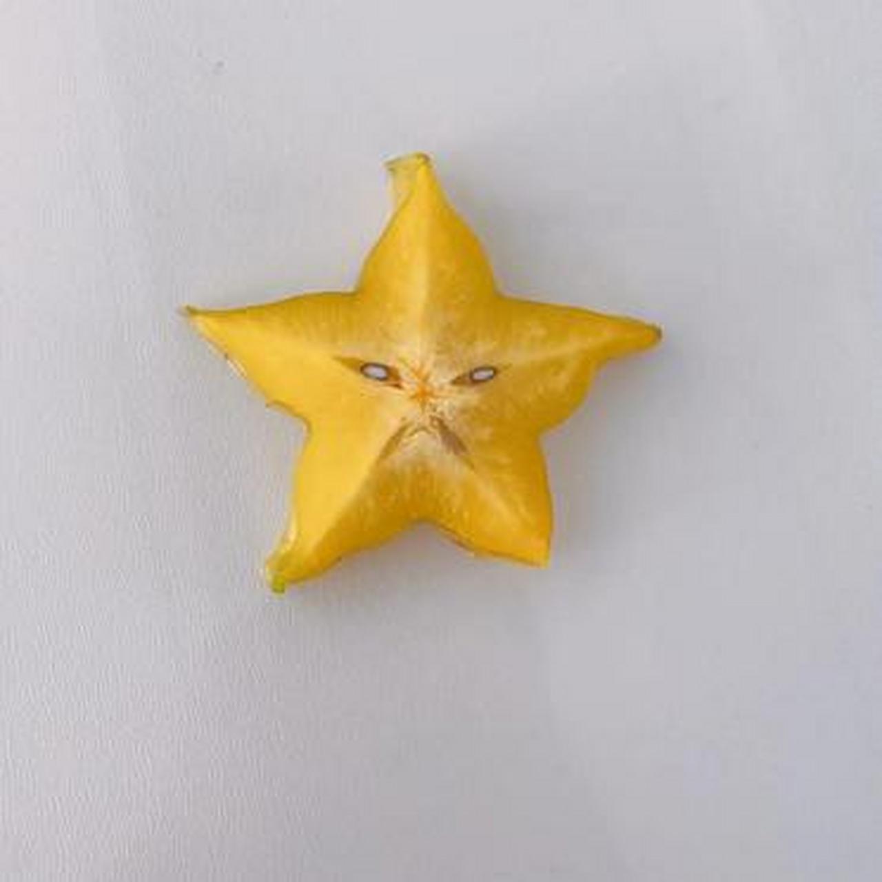 杨桃这表情,是欠它钱了吗?