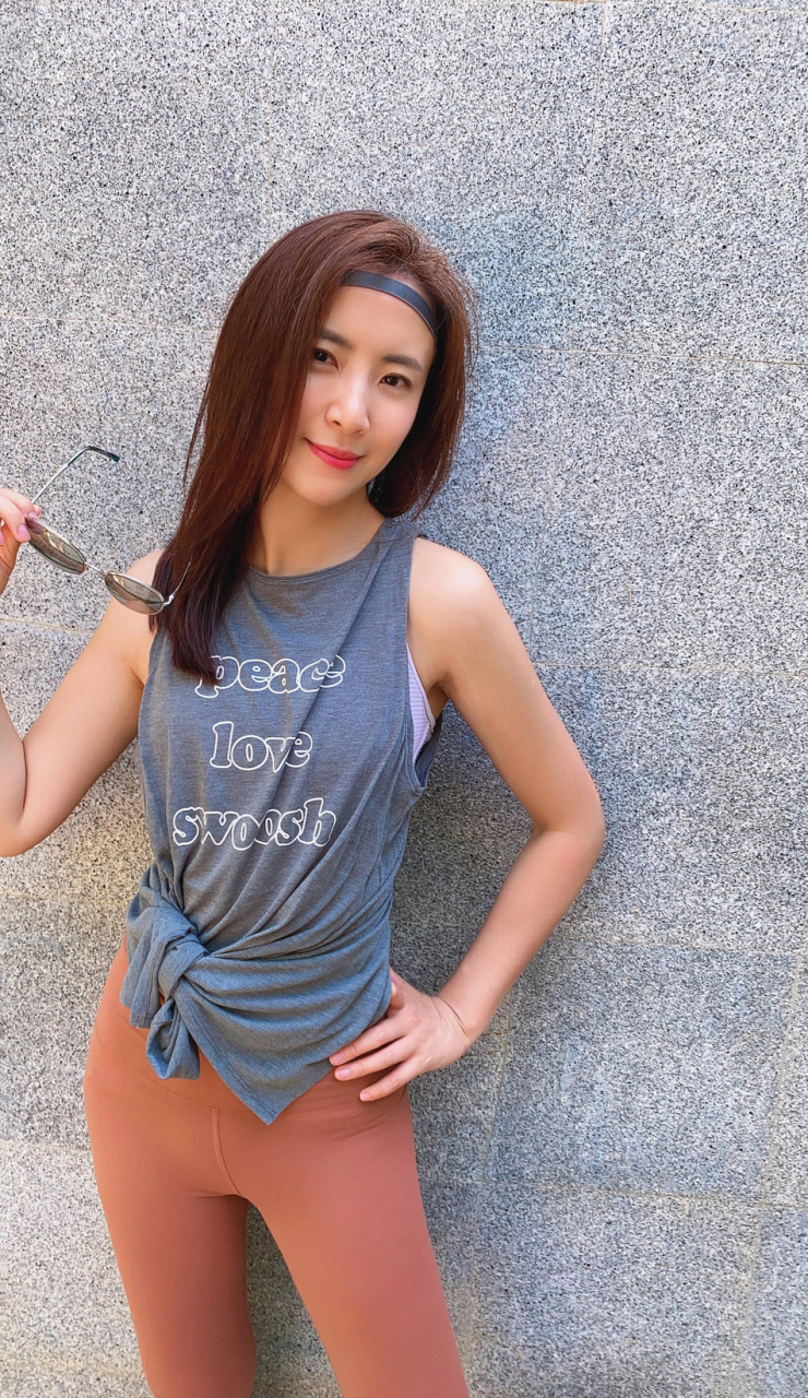 最美运动女神# 演员李悦溪在个人社交媒体上po出一组跑步时的照片身 