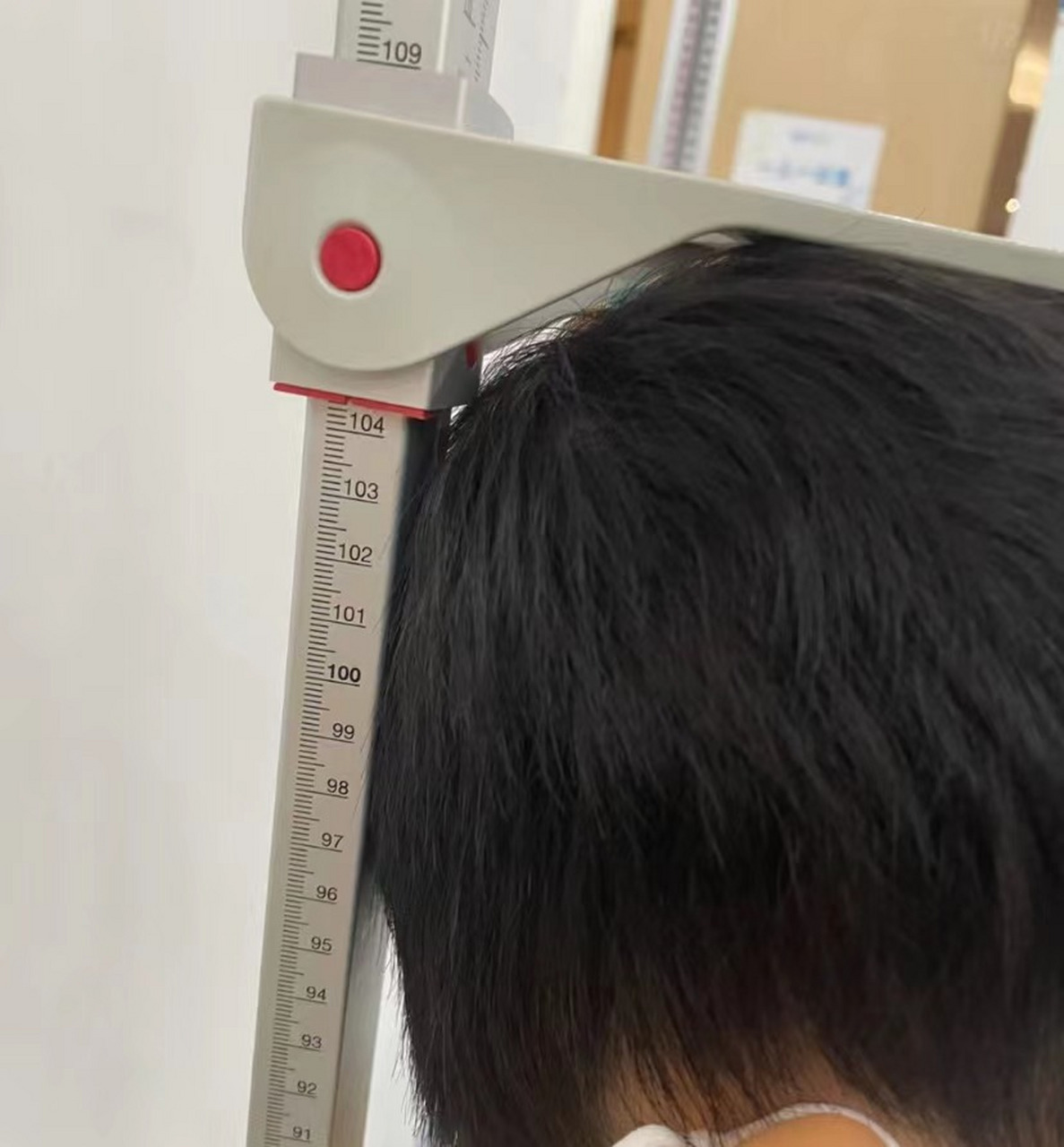 矮个子孩子想长高不用打针,维生素加一物,孩子能长高个!