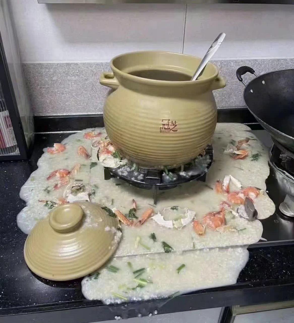 网友:海鲜粥真新鲜.[大笑][大笑]#搞笑