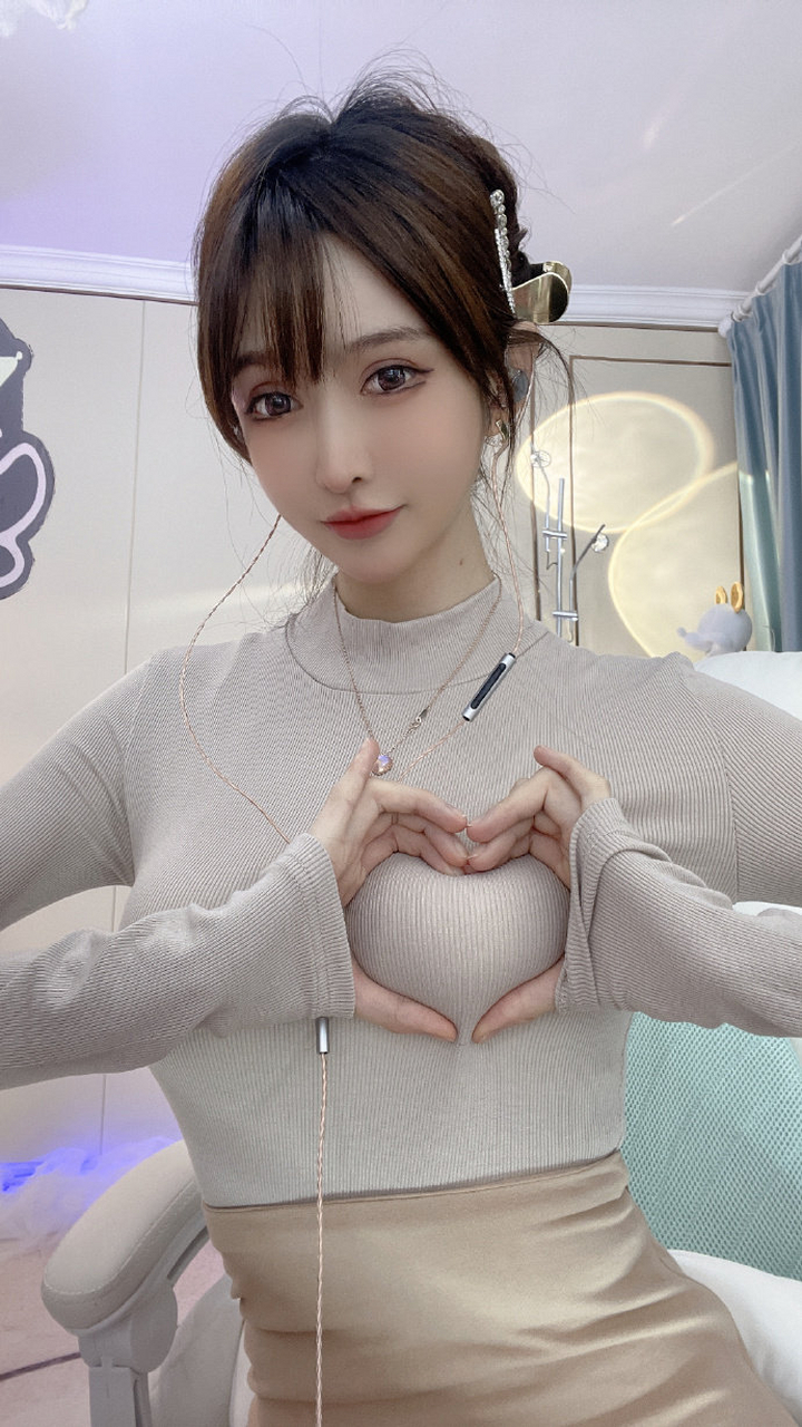 绝色气质的斗鱼美女主播王阿姨王羽衫(套图一)#美女