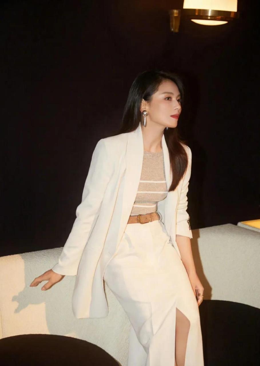 刘涛~ 高跟凉鞋