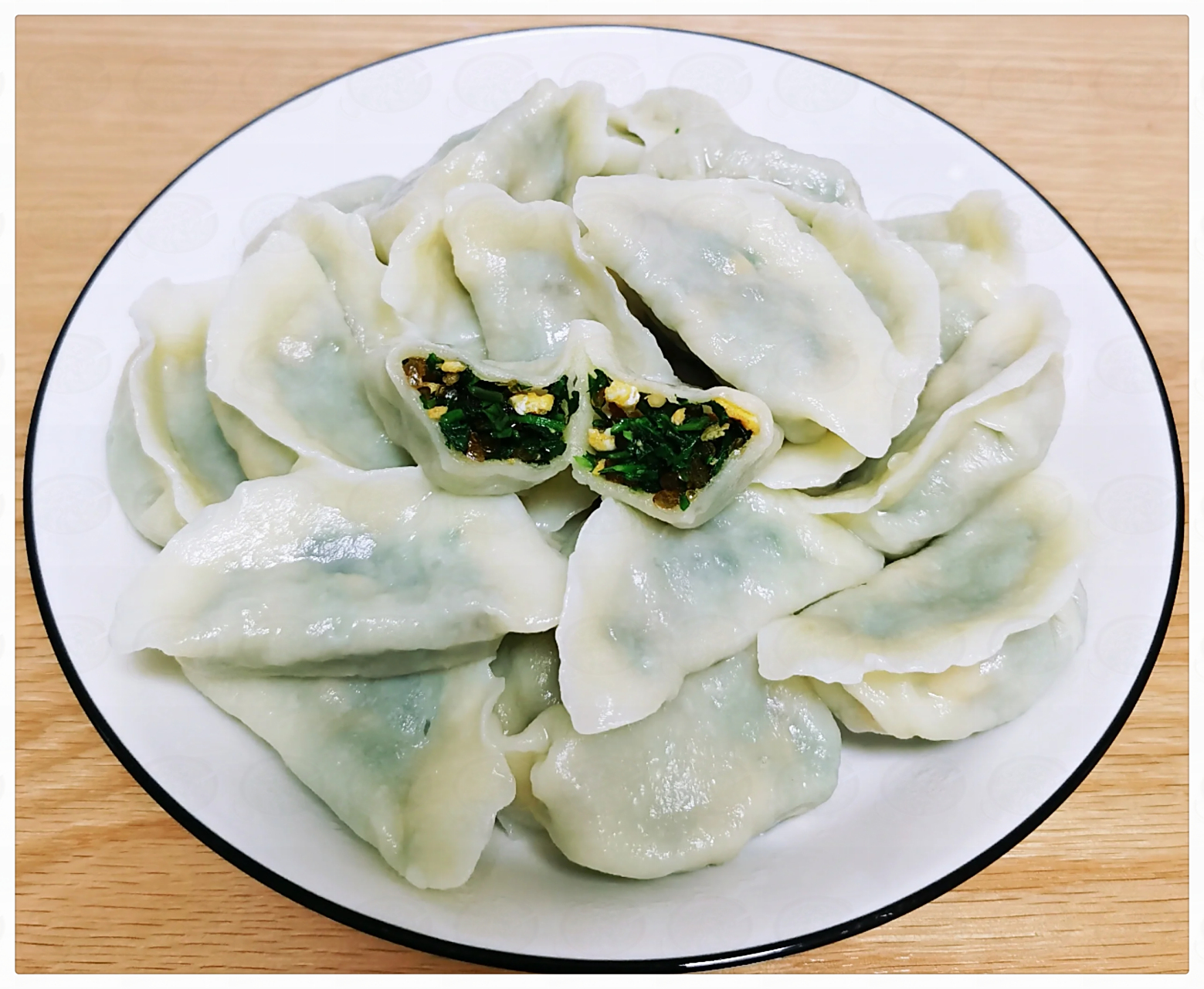 好吃不如饺子 荠菜素馅饺子 周末吃饺子  周末到了,让我们品尝一下