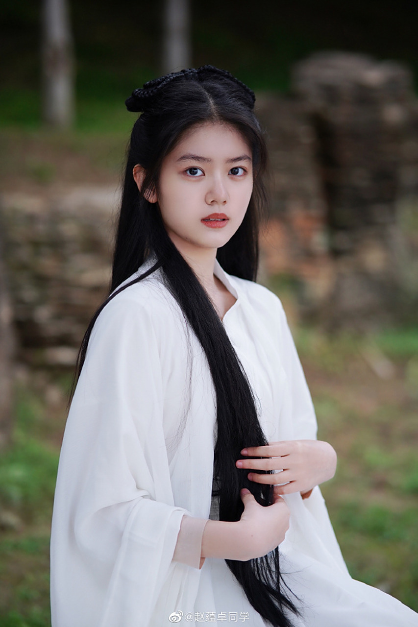 演员赵蕴卓,代表作《远大前程》《外滩的钟声》