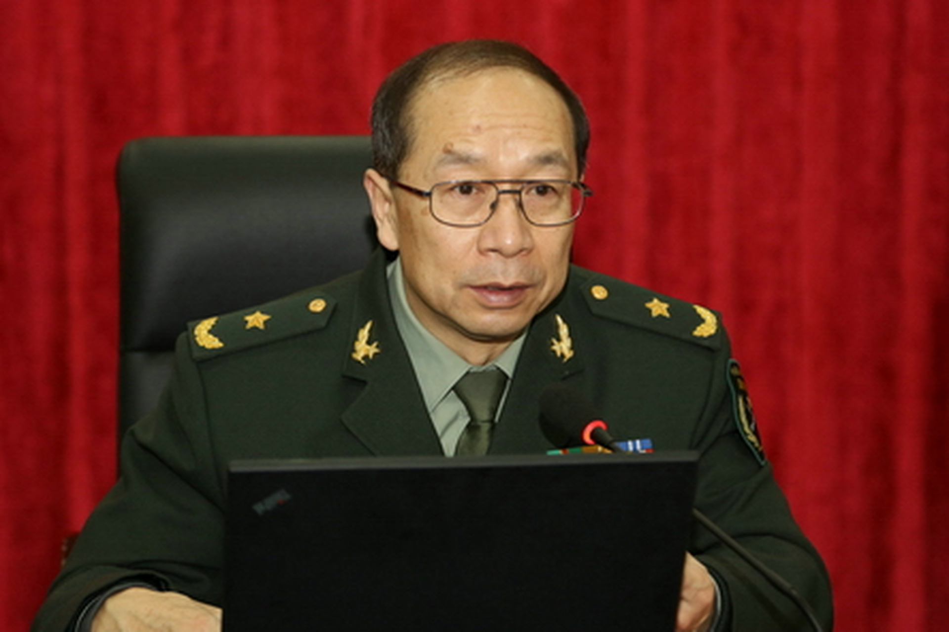 金一南将军在《心胜》中说:"战场上没有第二名,只有胜利或失败.