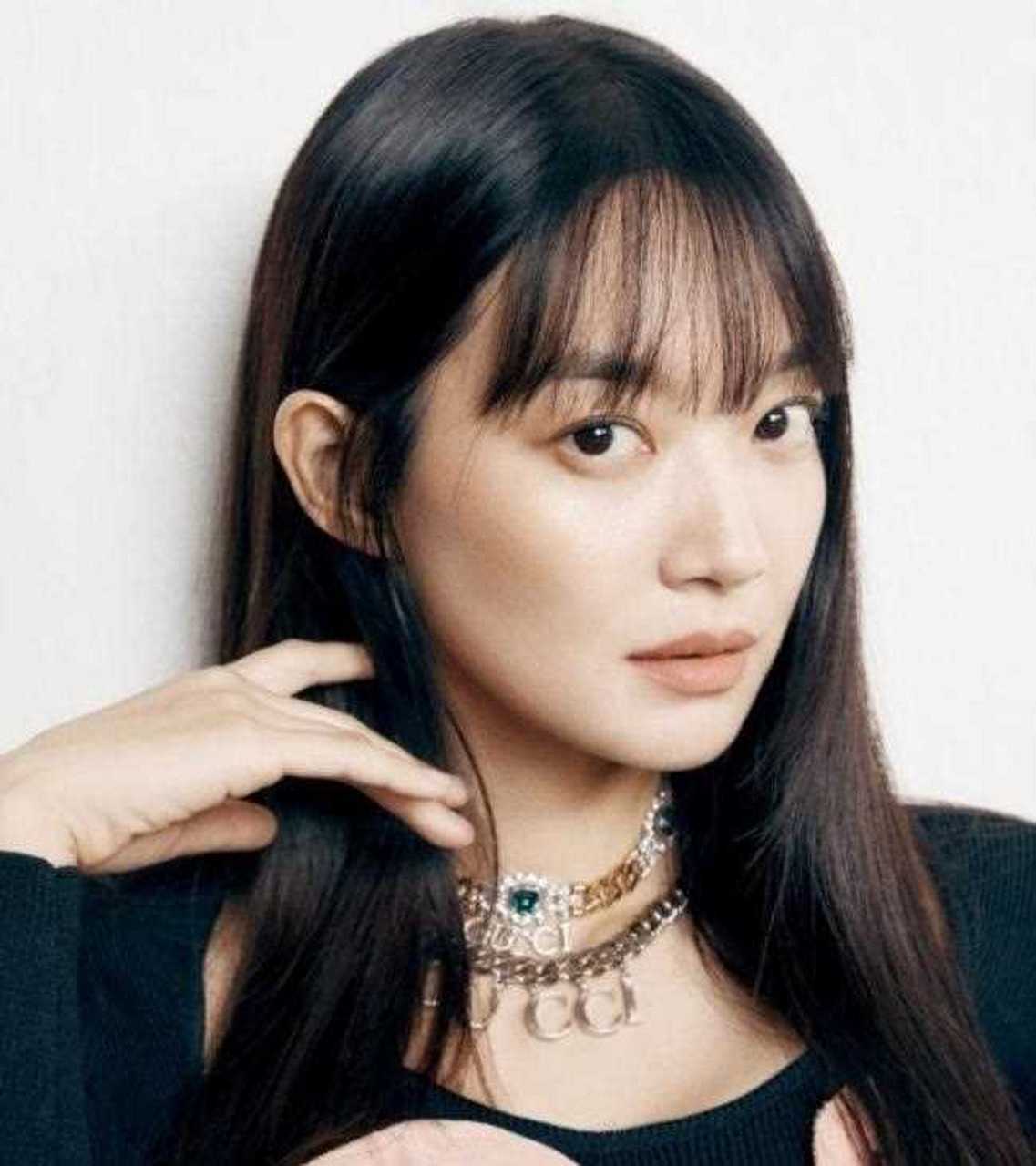 《海岸村恰恰恰》申敏儿写真秀模特身材[?