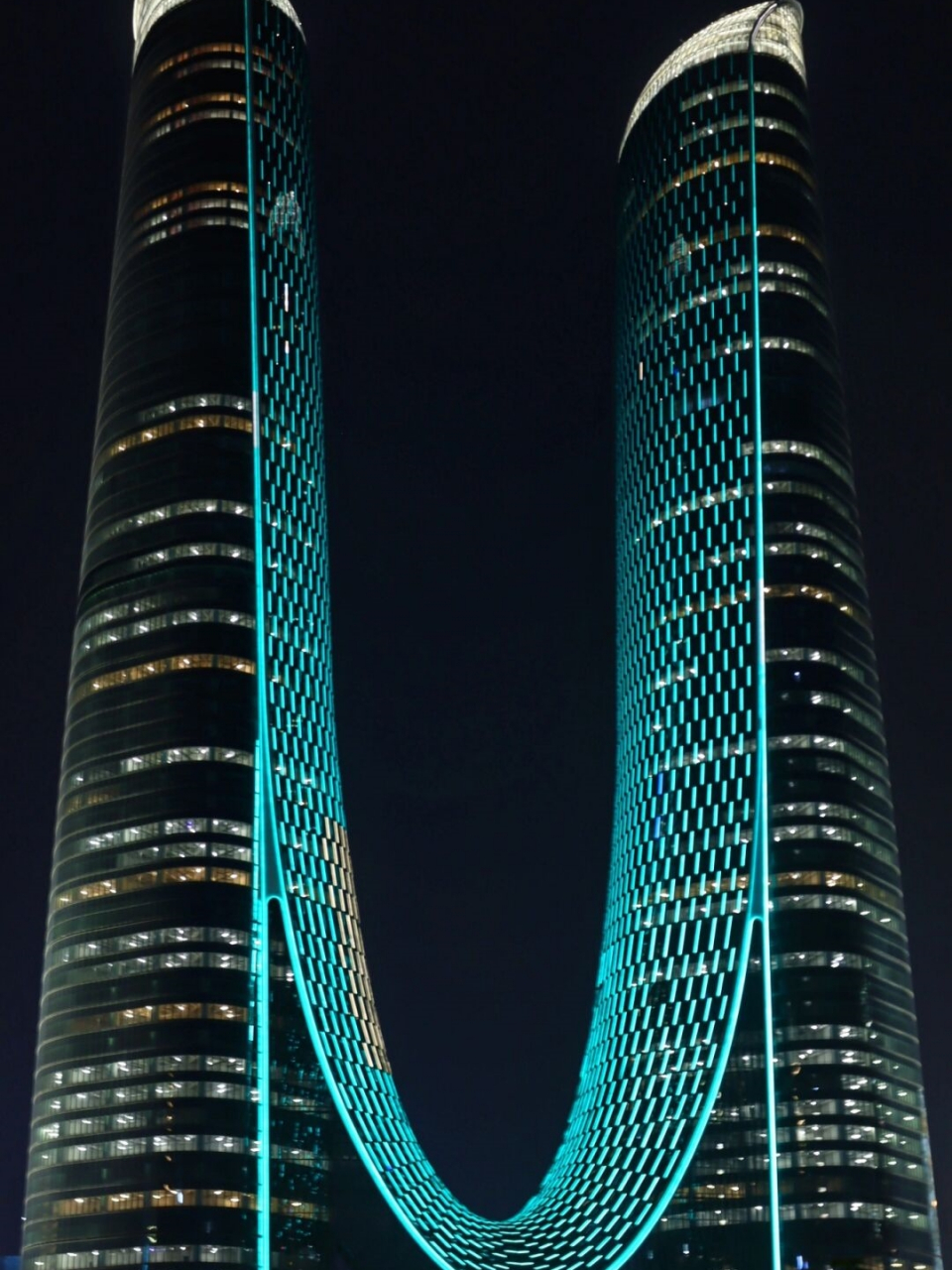 趁着亚运会之前,赶紧去杭州之门打个卡吧~ 作为杭州的城市地标,帐是