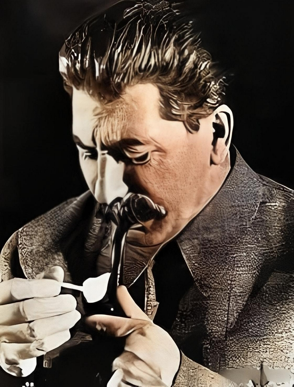 在前苏联,政治迫害和镇压司空见惯.