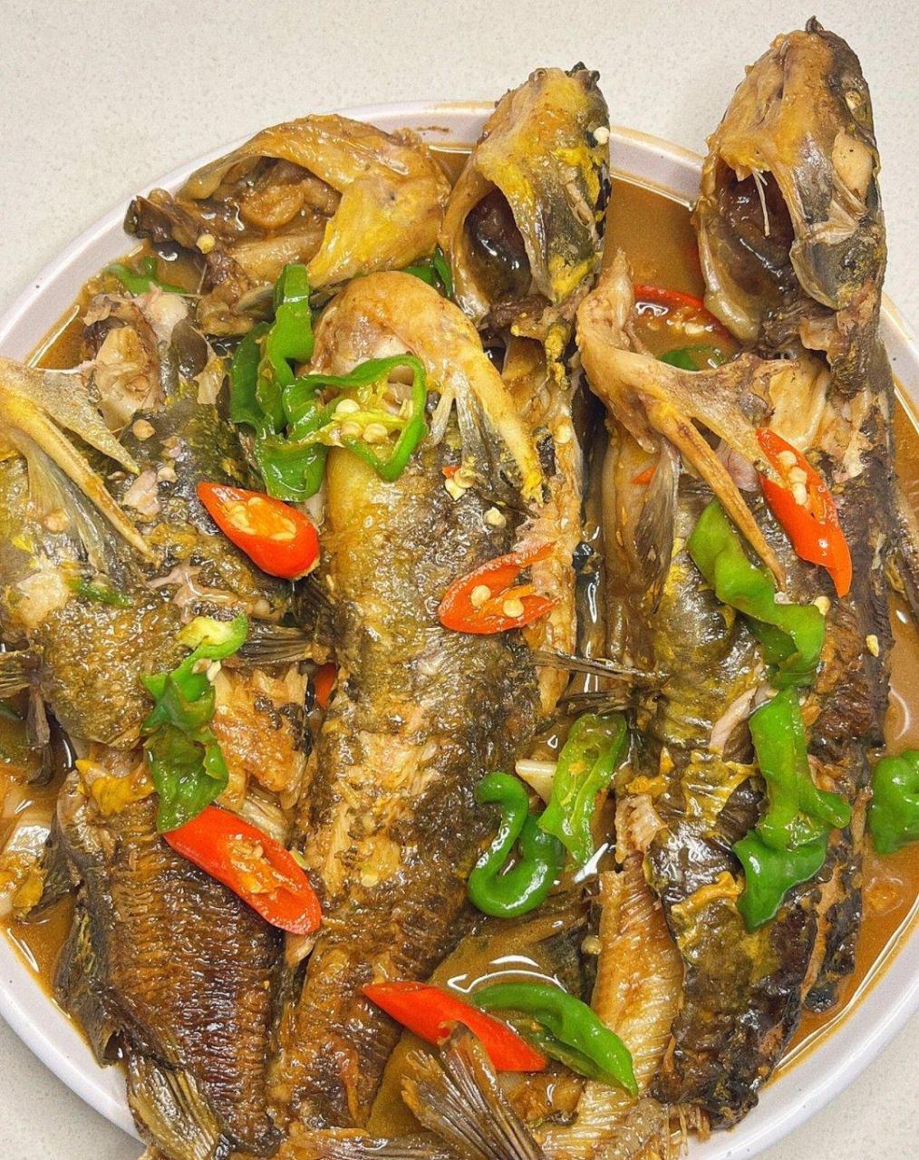 一定要试试这道红烧黄丫头05|菜市场看到黄丫头还挺大个的,临时决定