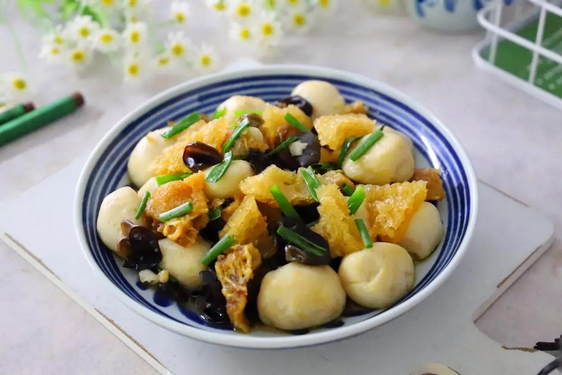 10分钟快手菜,不放肉也很鲜,简单好吃 炒三鲜,一道再普通不过的家常菜