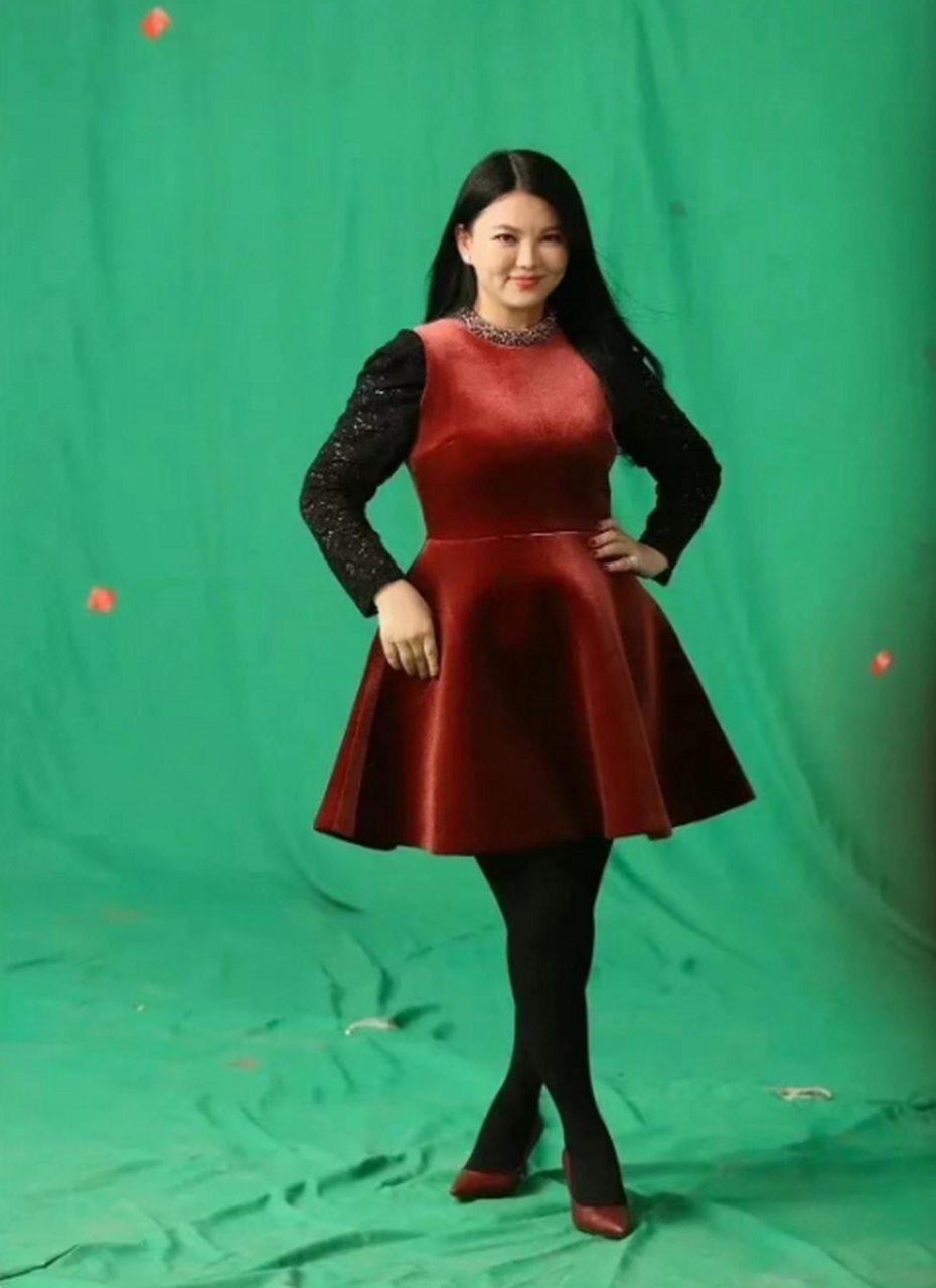 李湘瘦了一定会很漂亮,五官精致,气场强大,但是一定要提高衣品