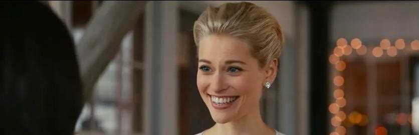 美国爱情电影《欢喜冤家》描述露西·海尔饰演的露西与奥斯汀·斯