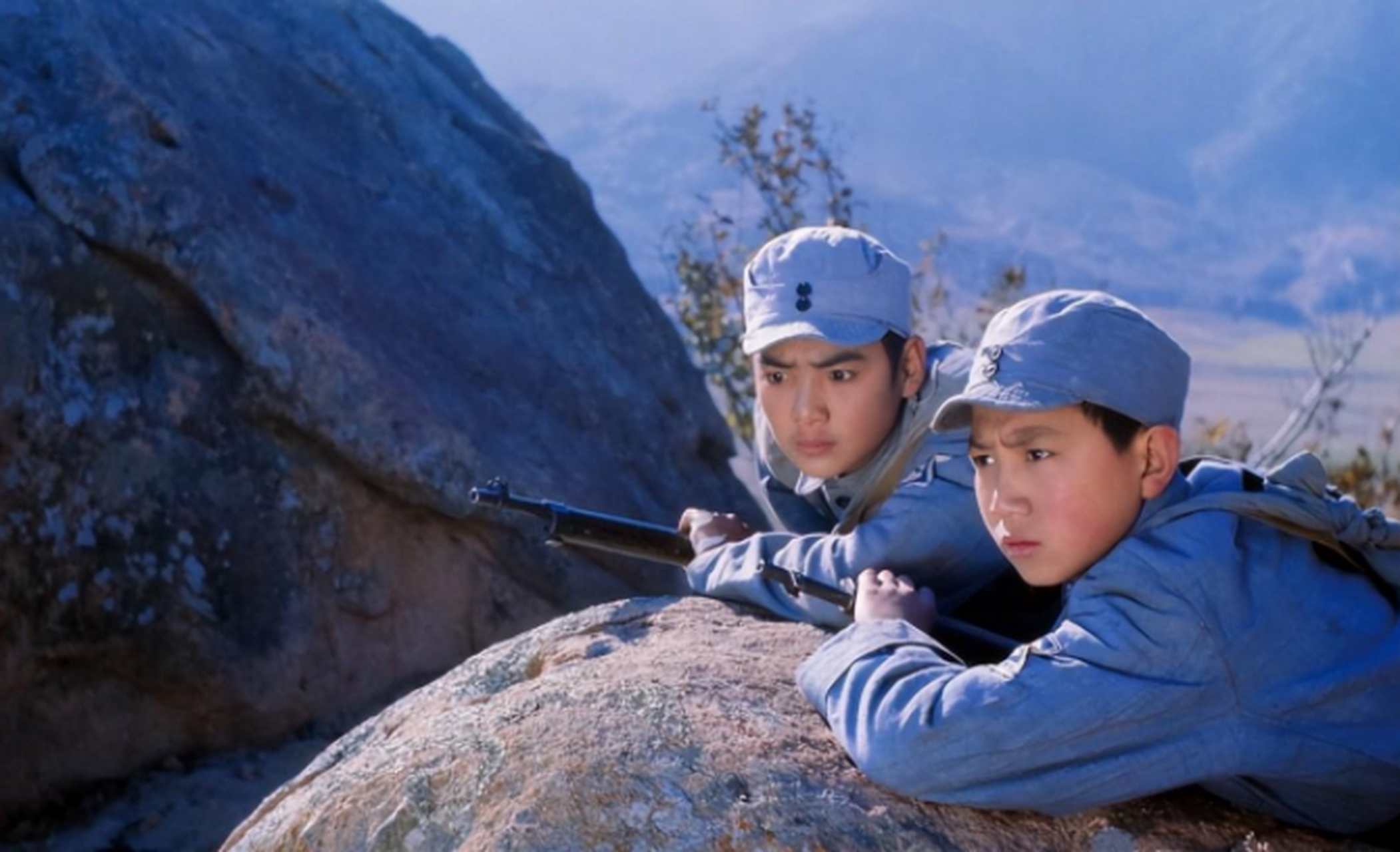 回顾长影拍摄的经典老电影《两个小八路》:保家卫国好儿郎!