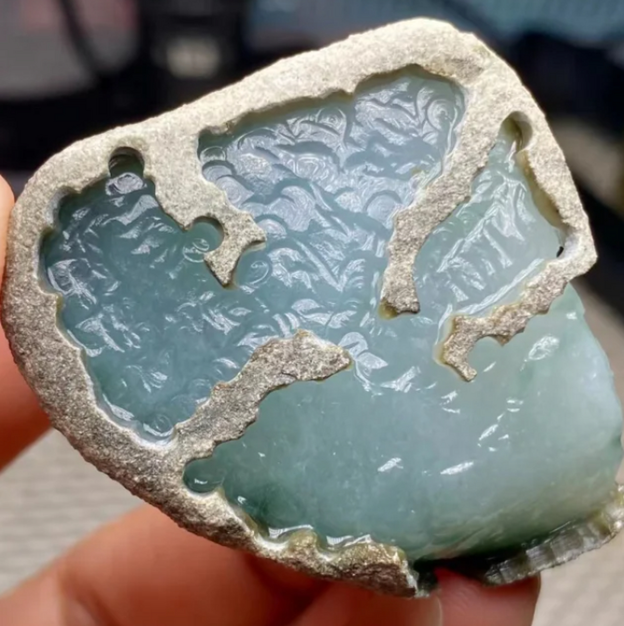 点击头像看直播# #翡翠原石# 老敞莫西沙冰飘花 玉质细腻冰透 种榔痧