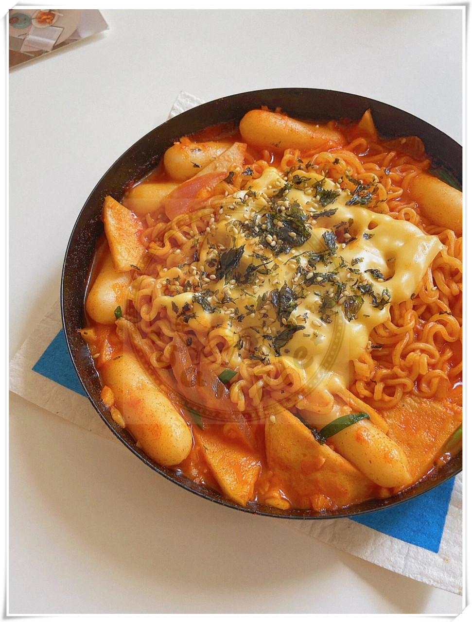 芝士年糕辛拉面|一锅端|巨好吃  终于实现了我长久以来渴望的芝士年糕