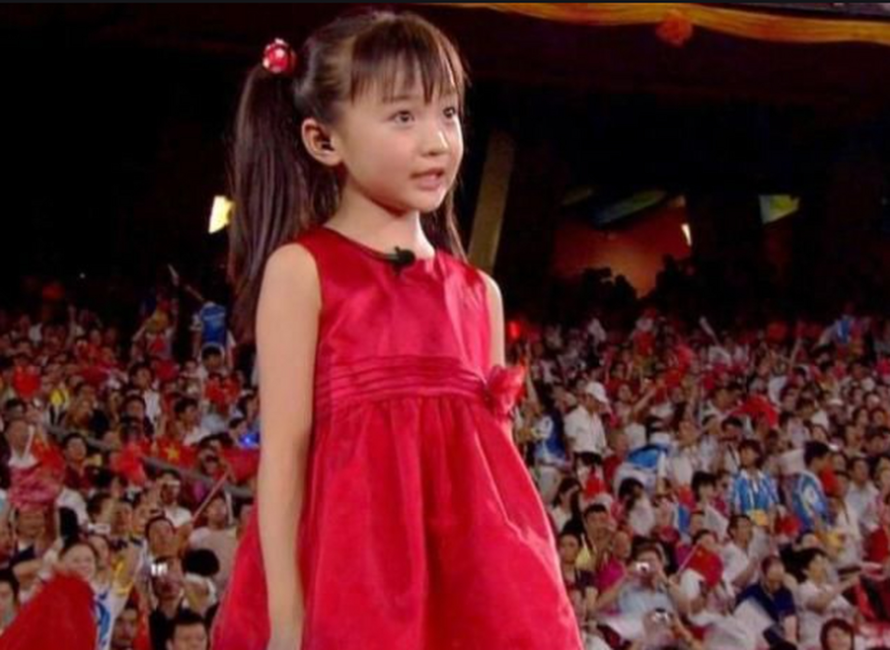 还是小时候灵动一点#林妙可公主裙# ,你们觉得呢?