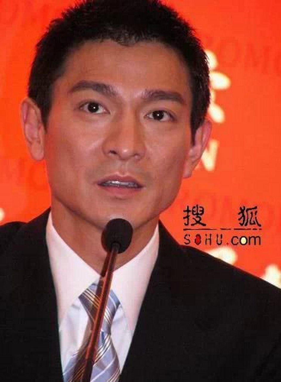 天王巨星刘德华代言宁波罗蒙衣服照片