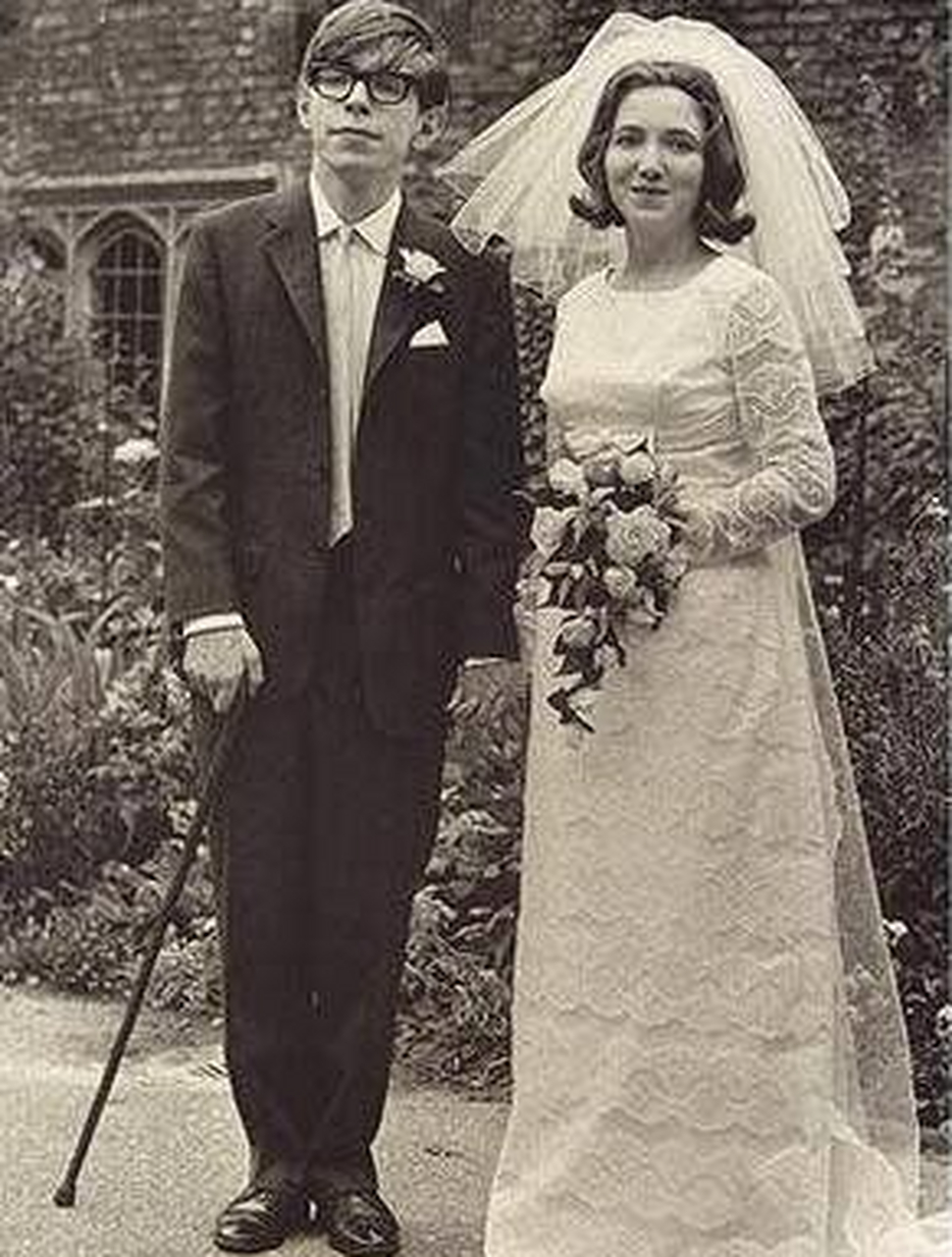 史蒂芬·霍金与简·王尔德的结婚照.