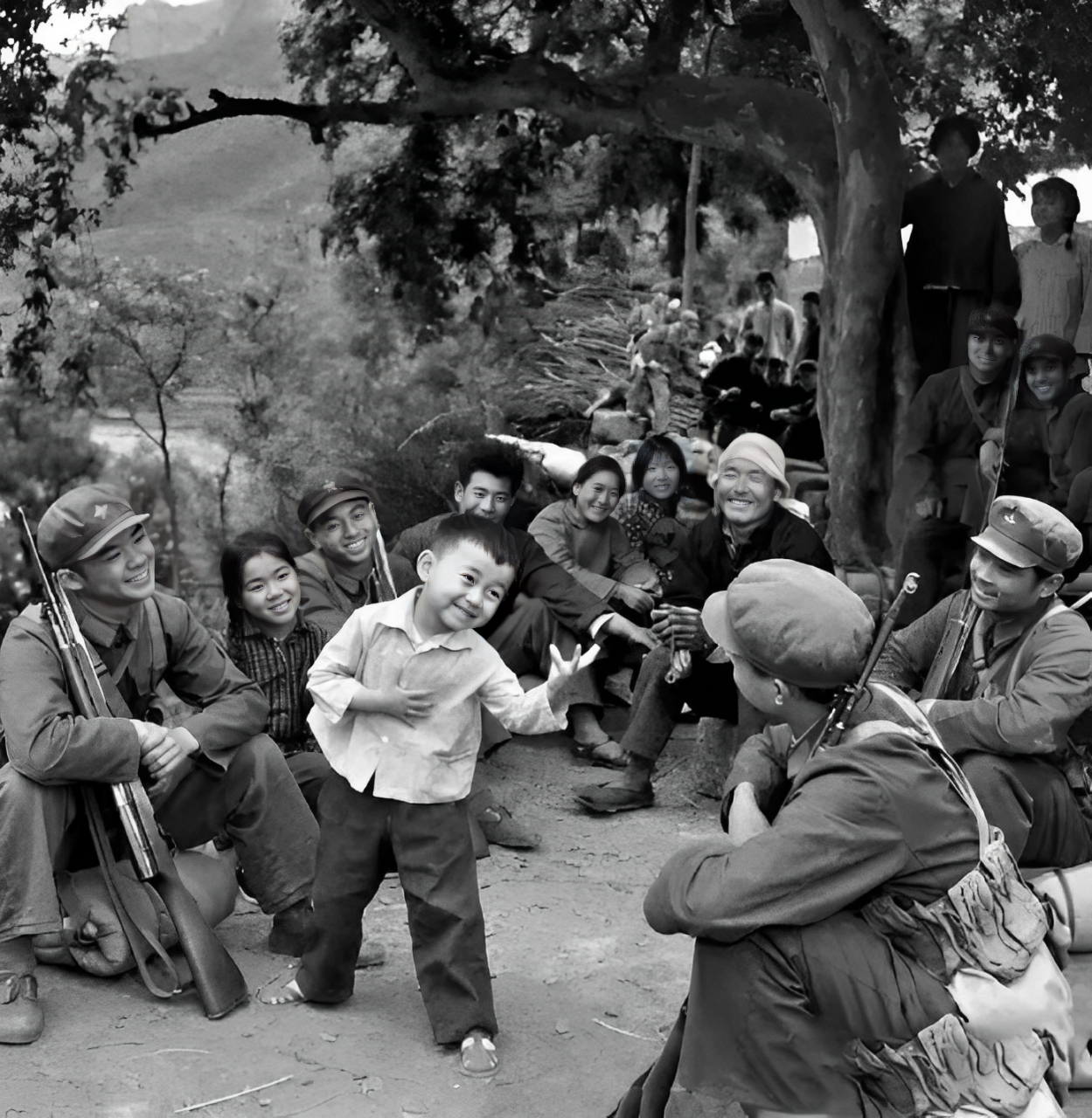 这是上世纪60年代改革开放前的老照片!孩子们脸上的自信和可爱!