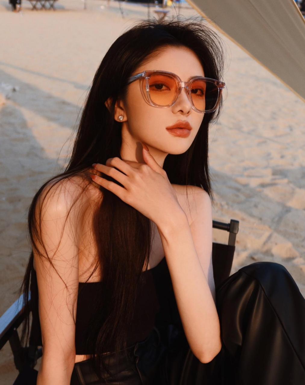 高冷美女的日常穿搭,妥妥的一张明星脸!