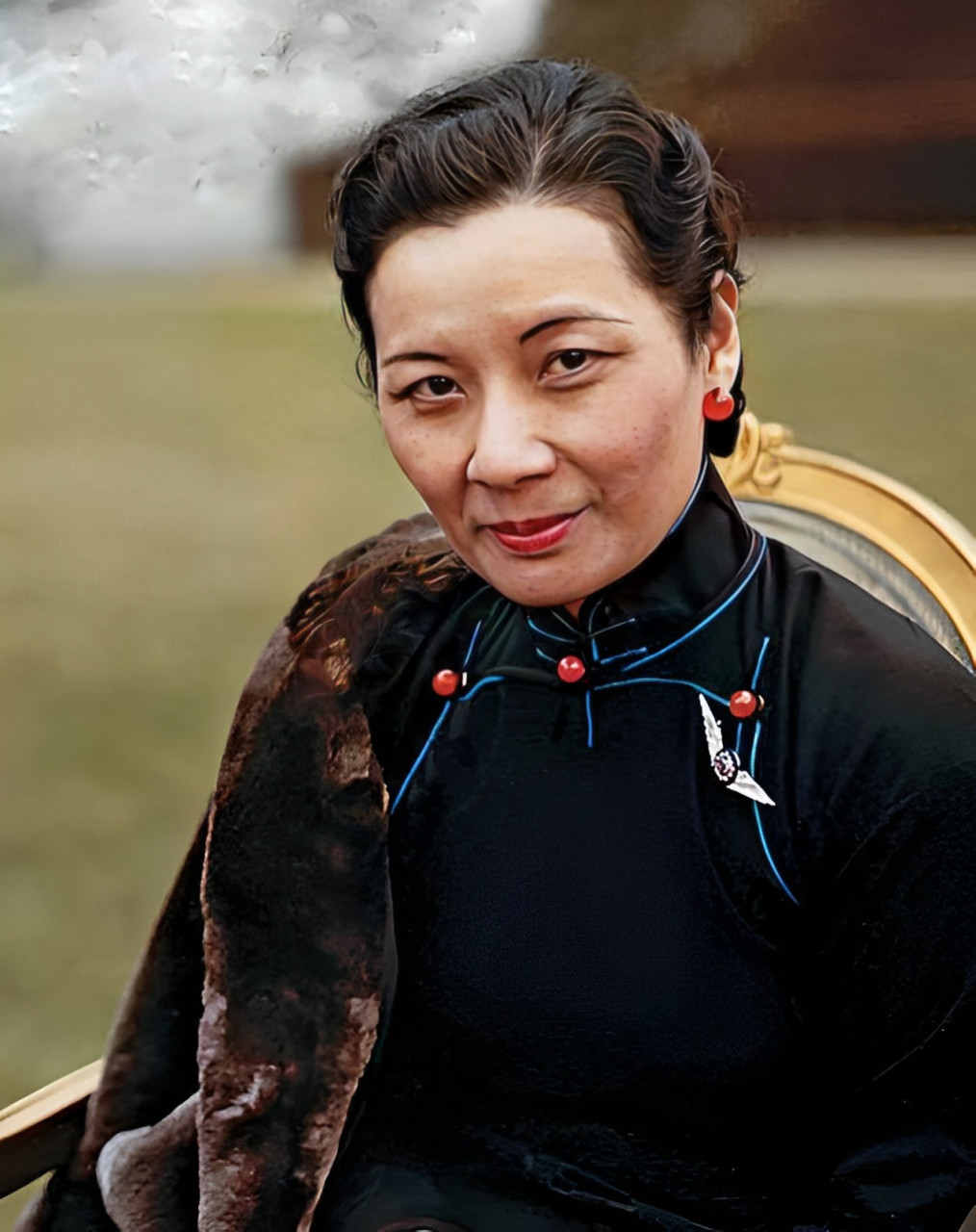 几句话后,宋美龄勃然大怒.