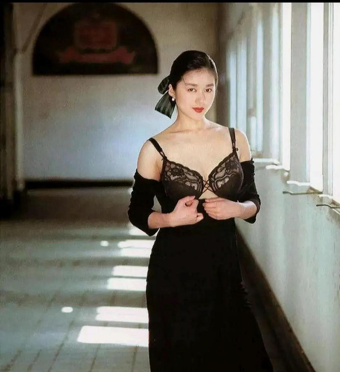 这个怎么样,日本演员青山知可子