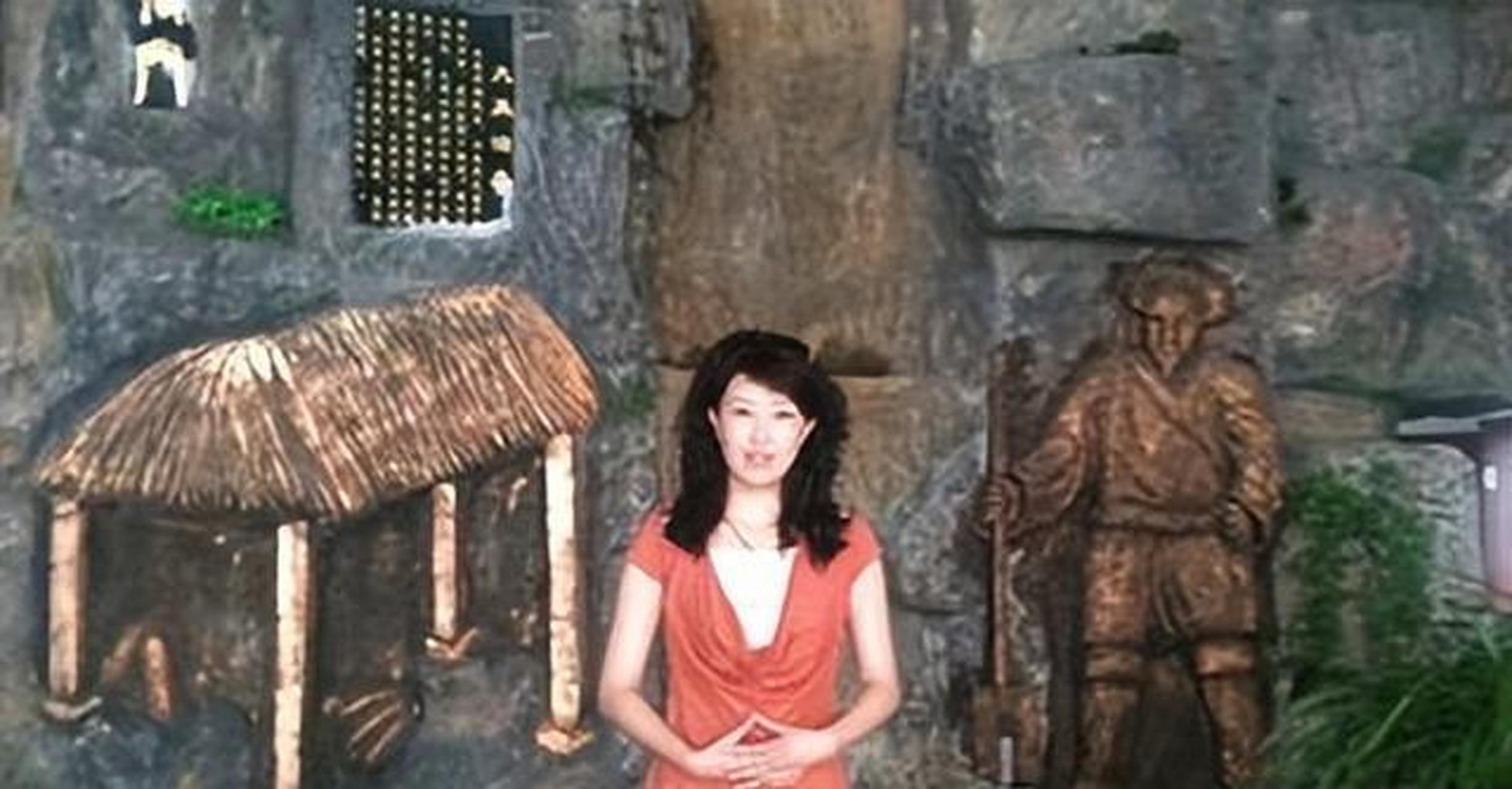 美女博士常艳:身材丰满,为户口委身高官情妇,被骗后写小说自曝