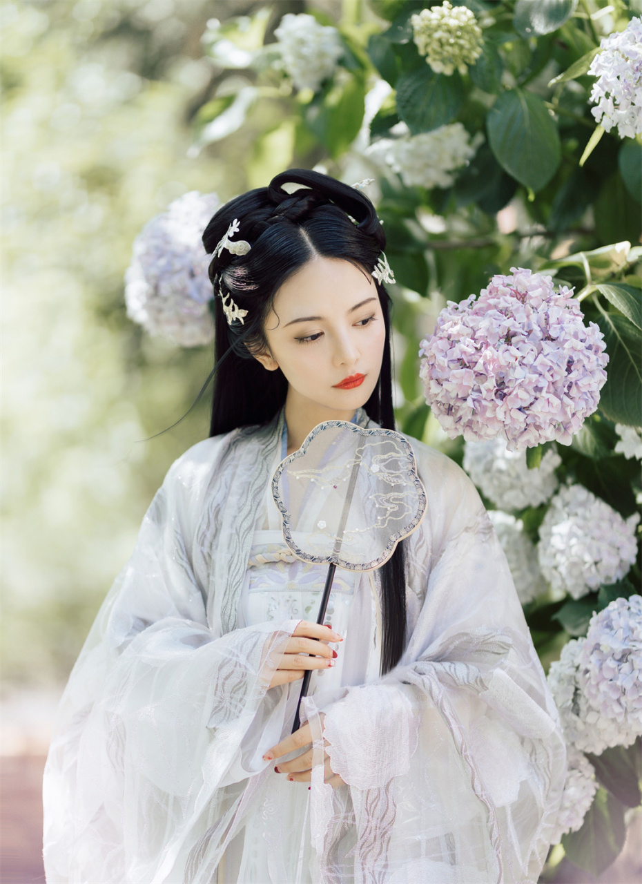 众口铄金,积毁销骨.——《史记·张仪列传