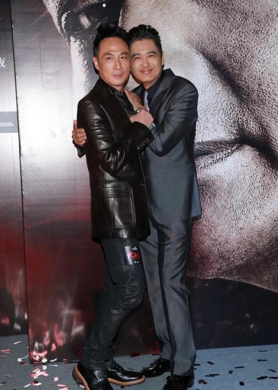 周润发年轻时真的好帅,太帅了,第六张地铁里的这个人应该不会是发哥吧