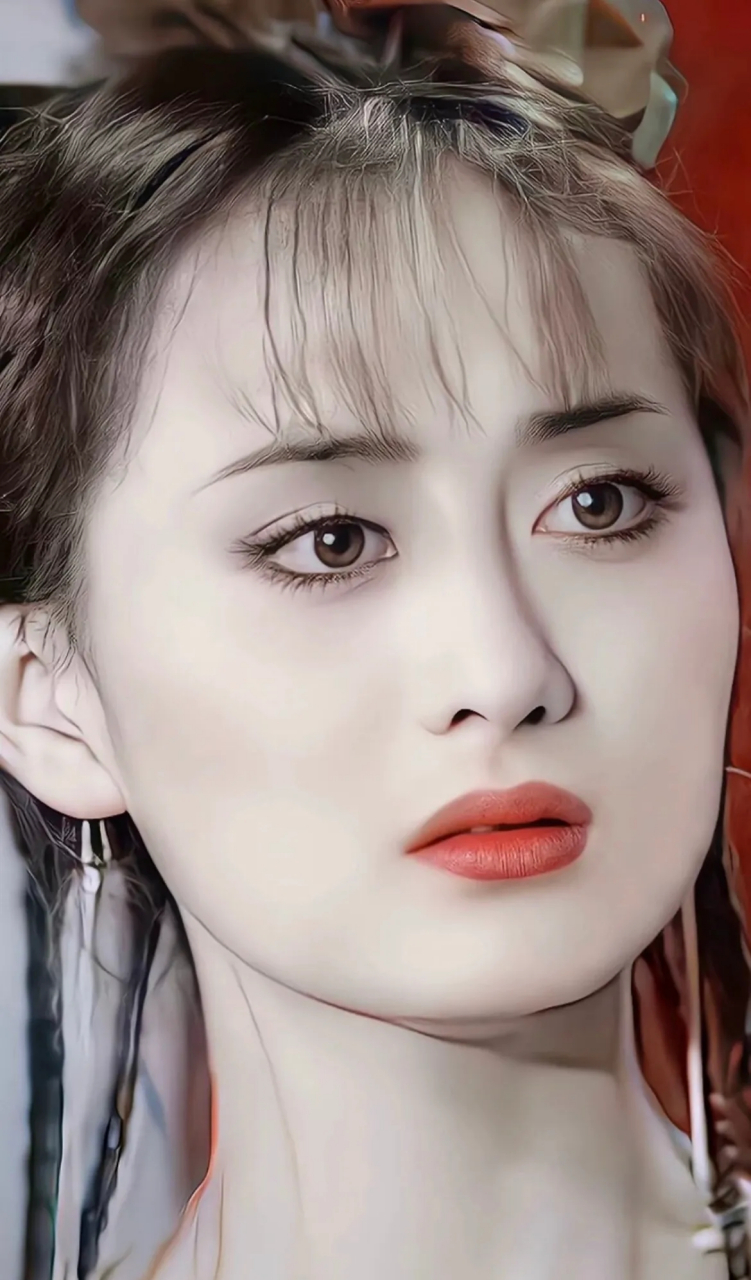 陈德容,身高166cm,体重48kg,1974年5月1日出生于中国台湾省台北市