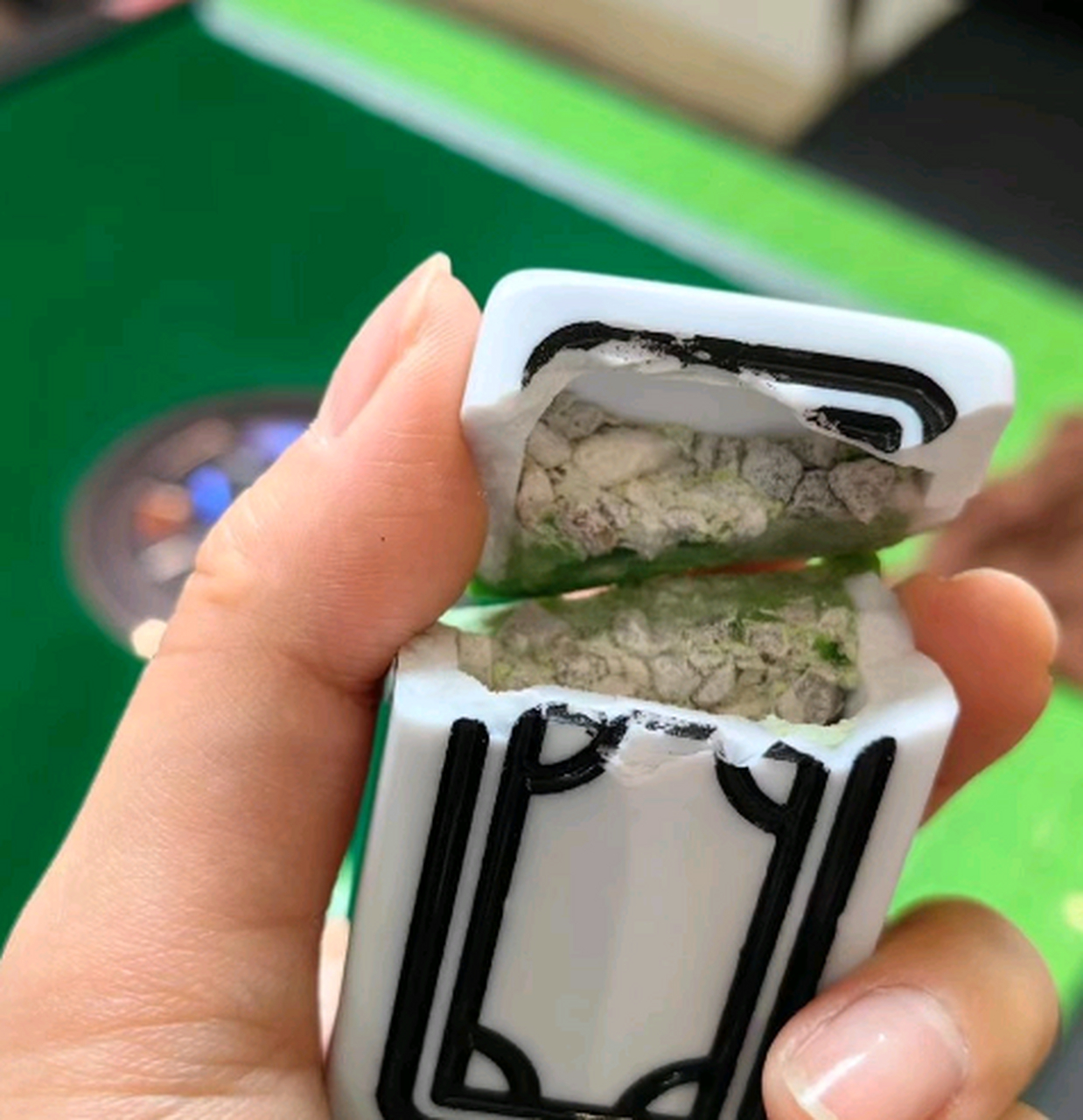原来麻将牌里面是这个样子的?